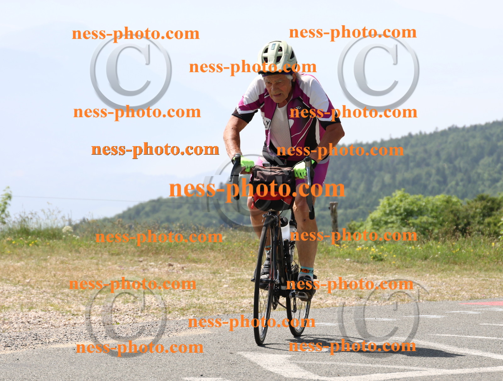 Col du grand Colombier (1400).JPG