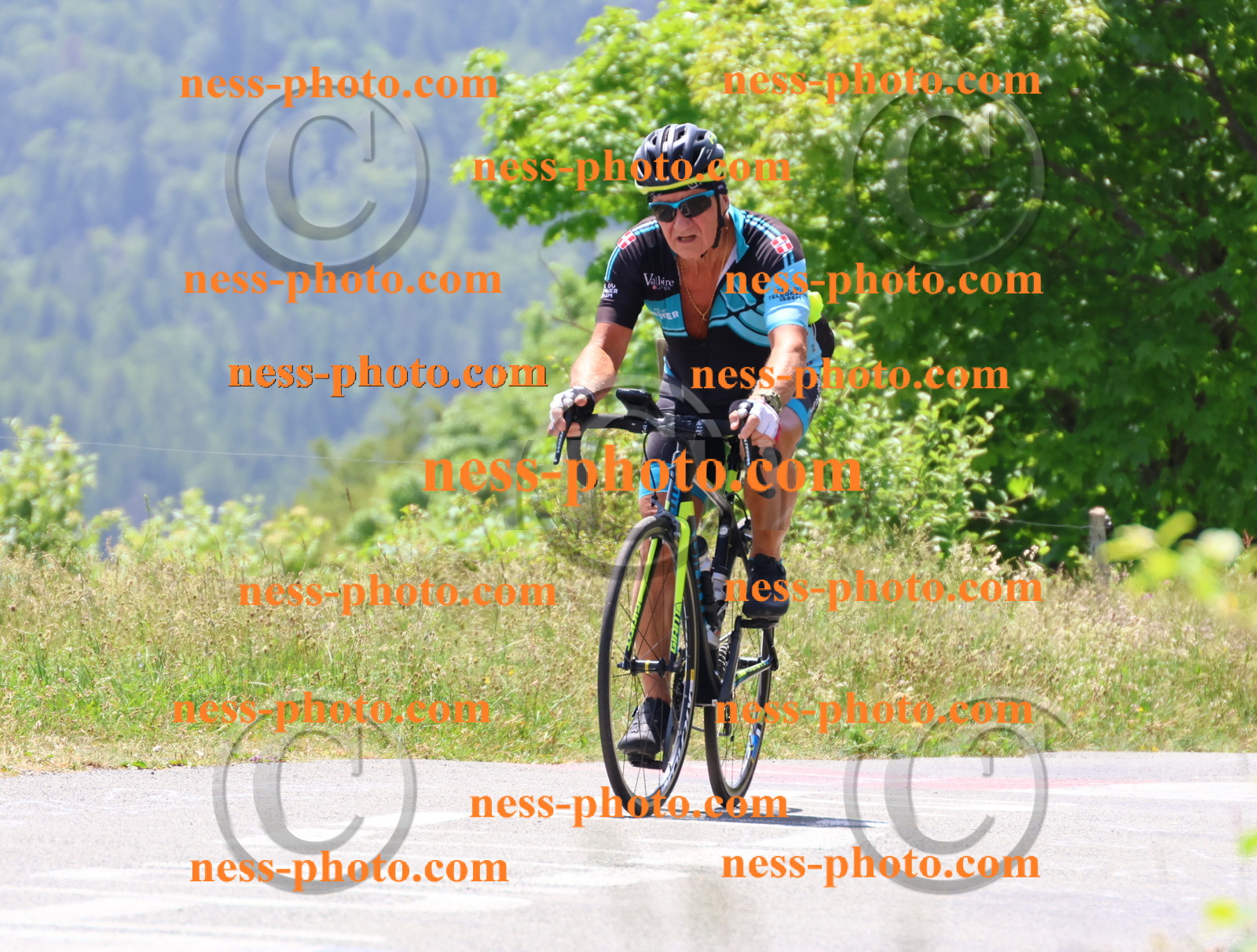 Col du grand Colombier (2800).JPG