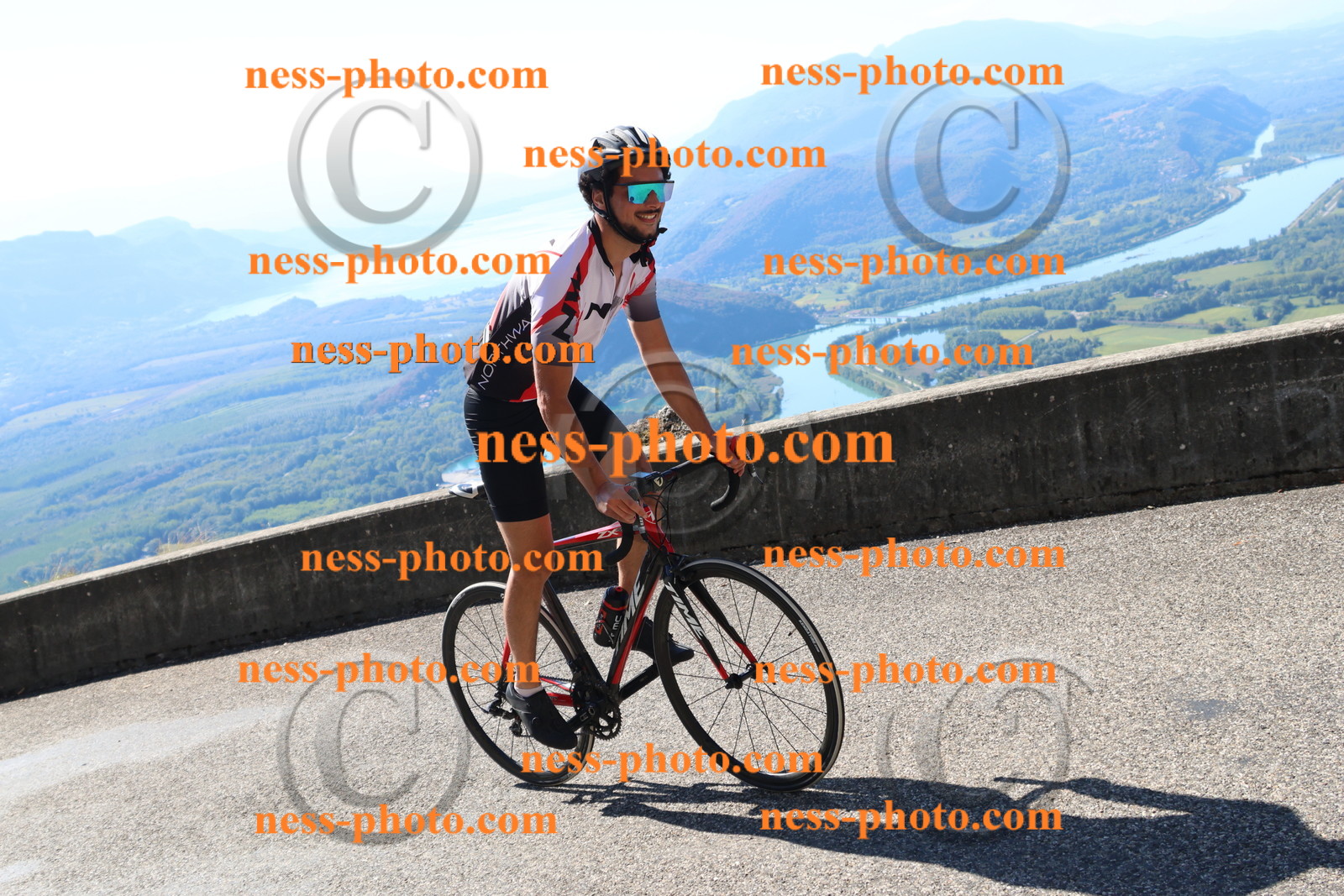 Col du Grand Colombier (134).JPG