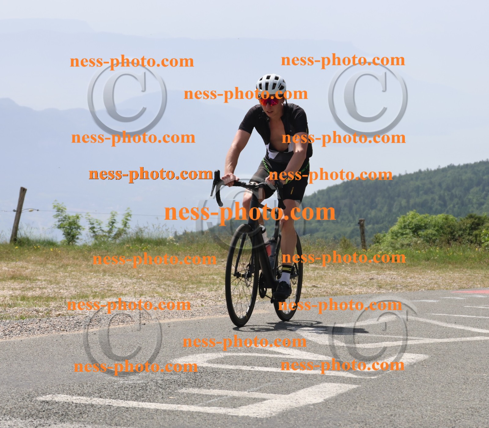 Col du grand Colombier (2198).JPG