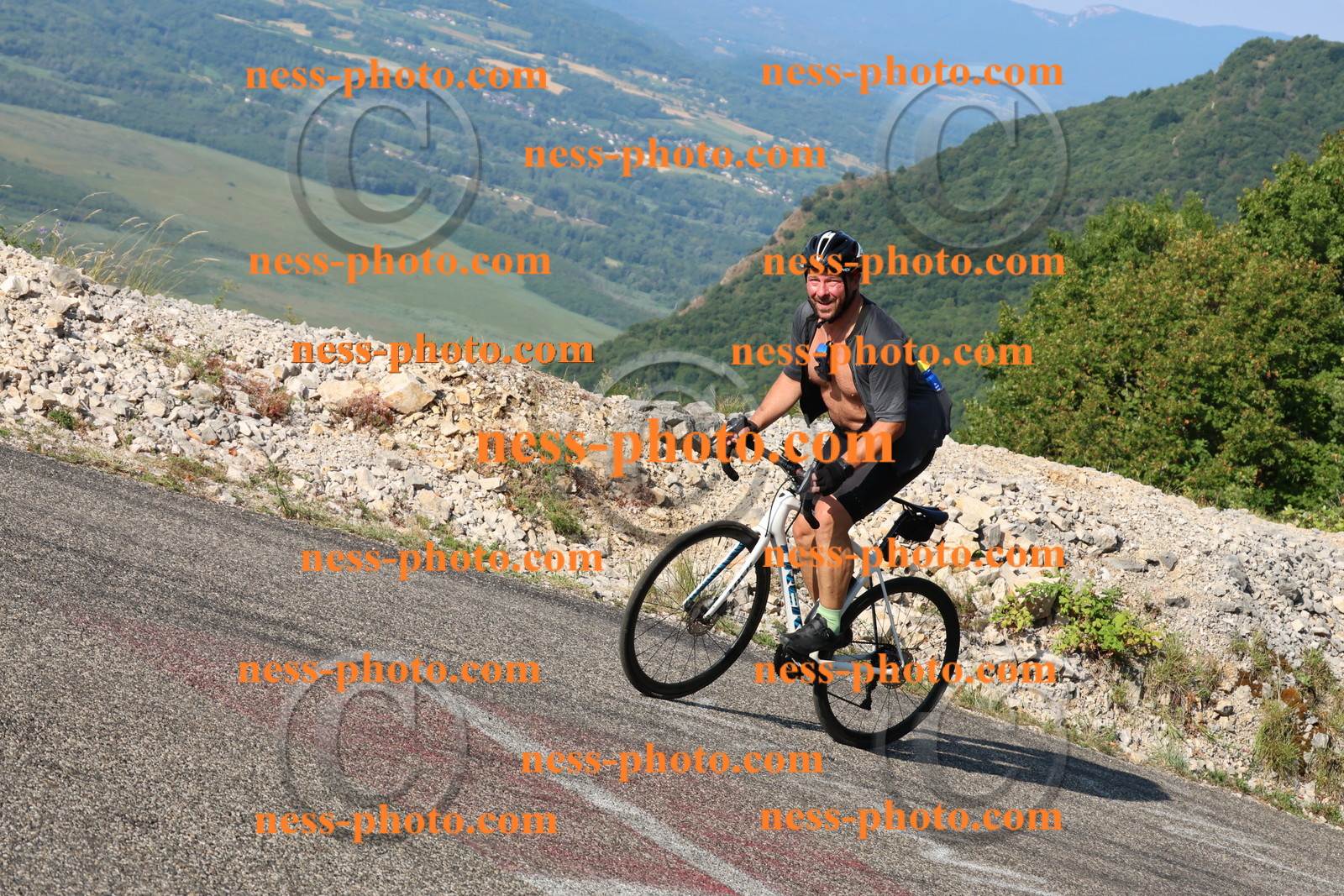 Col du Grand Colombier (21).JPG