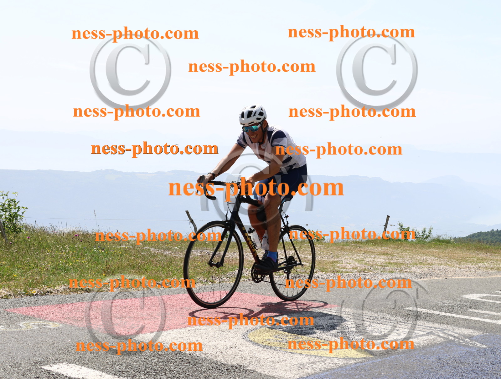 Col du grand Colombier (1718).JPG