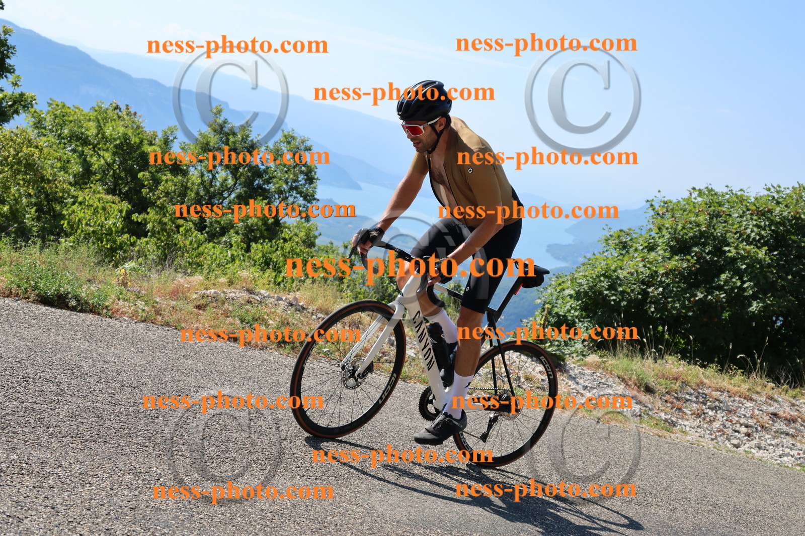 Col du Grand Colombier (256).JPG