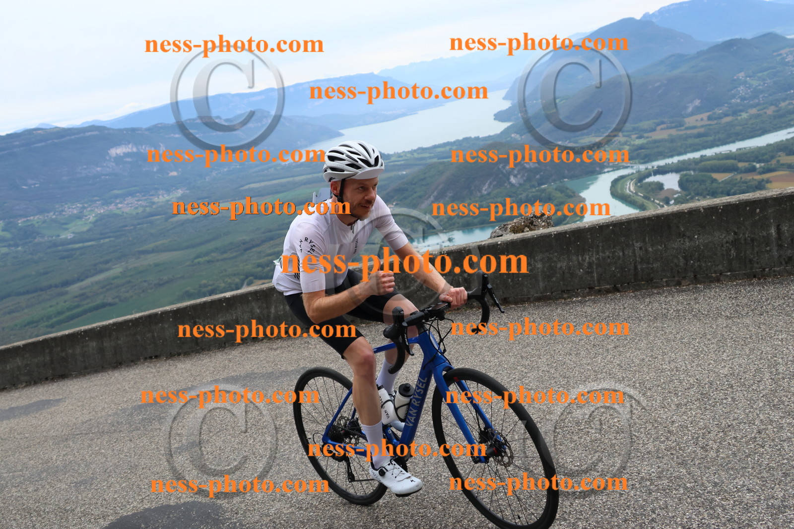 Col du Grand Colombier (1617).JPG