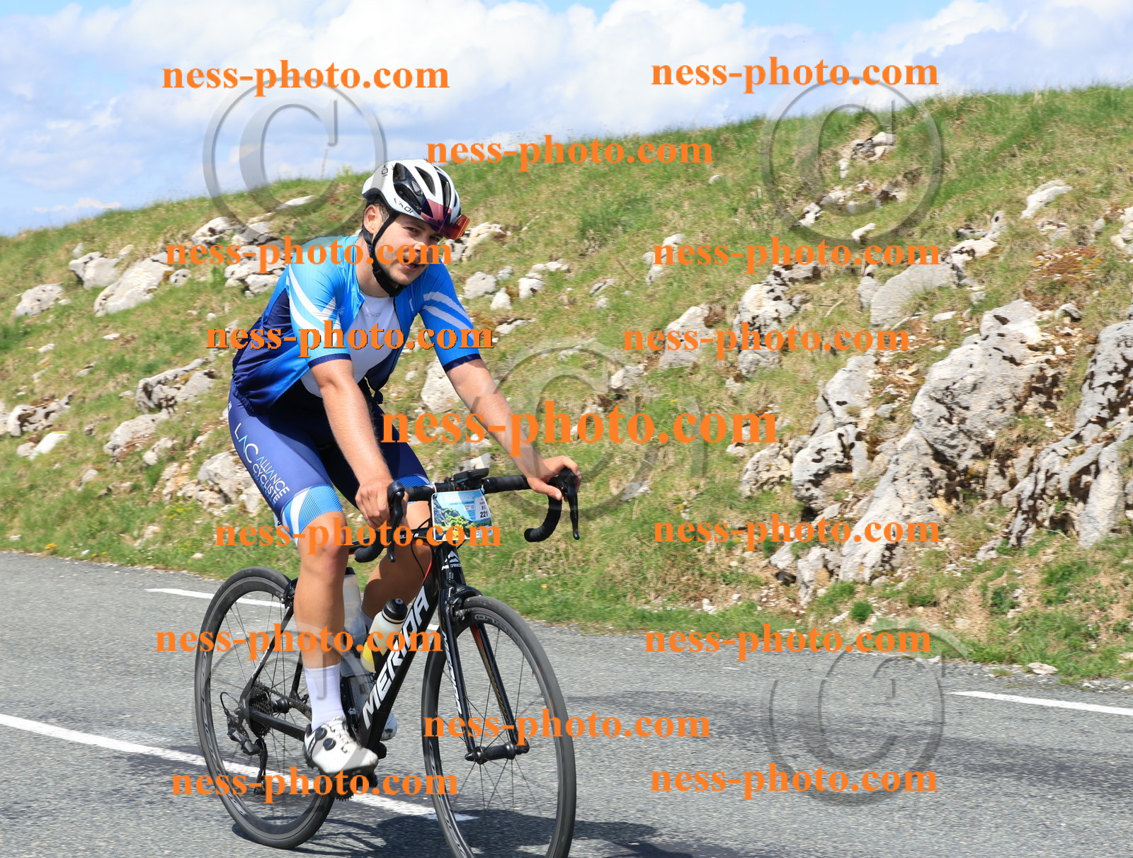 Col du Grand Colombier (2047).JPG