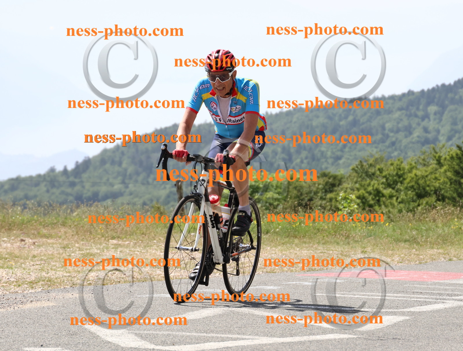 Col du grand Colombier (1610).JPG