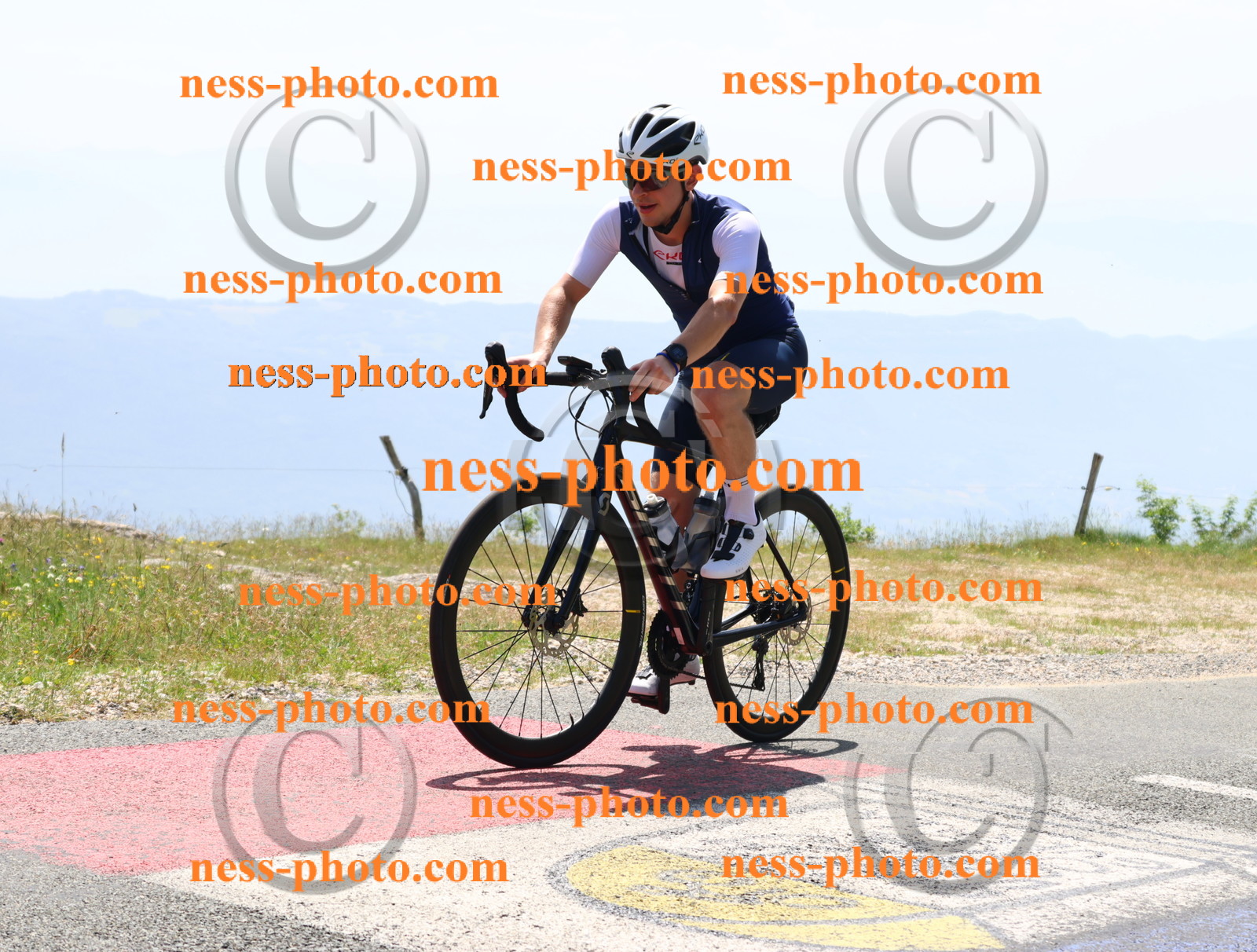 Col du grand Colombier (2430).JPG