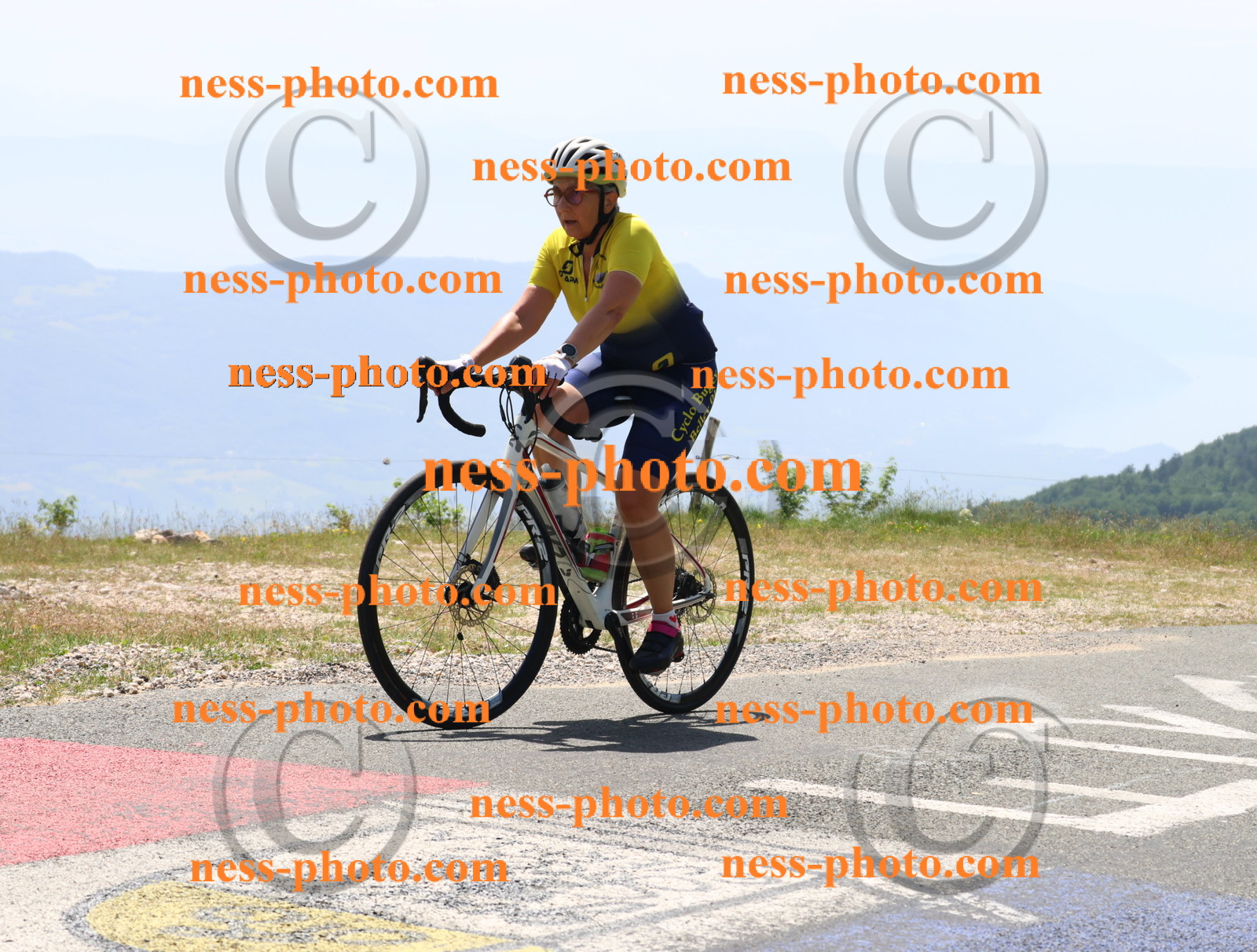 Col du grand Colombier (2448).JPG