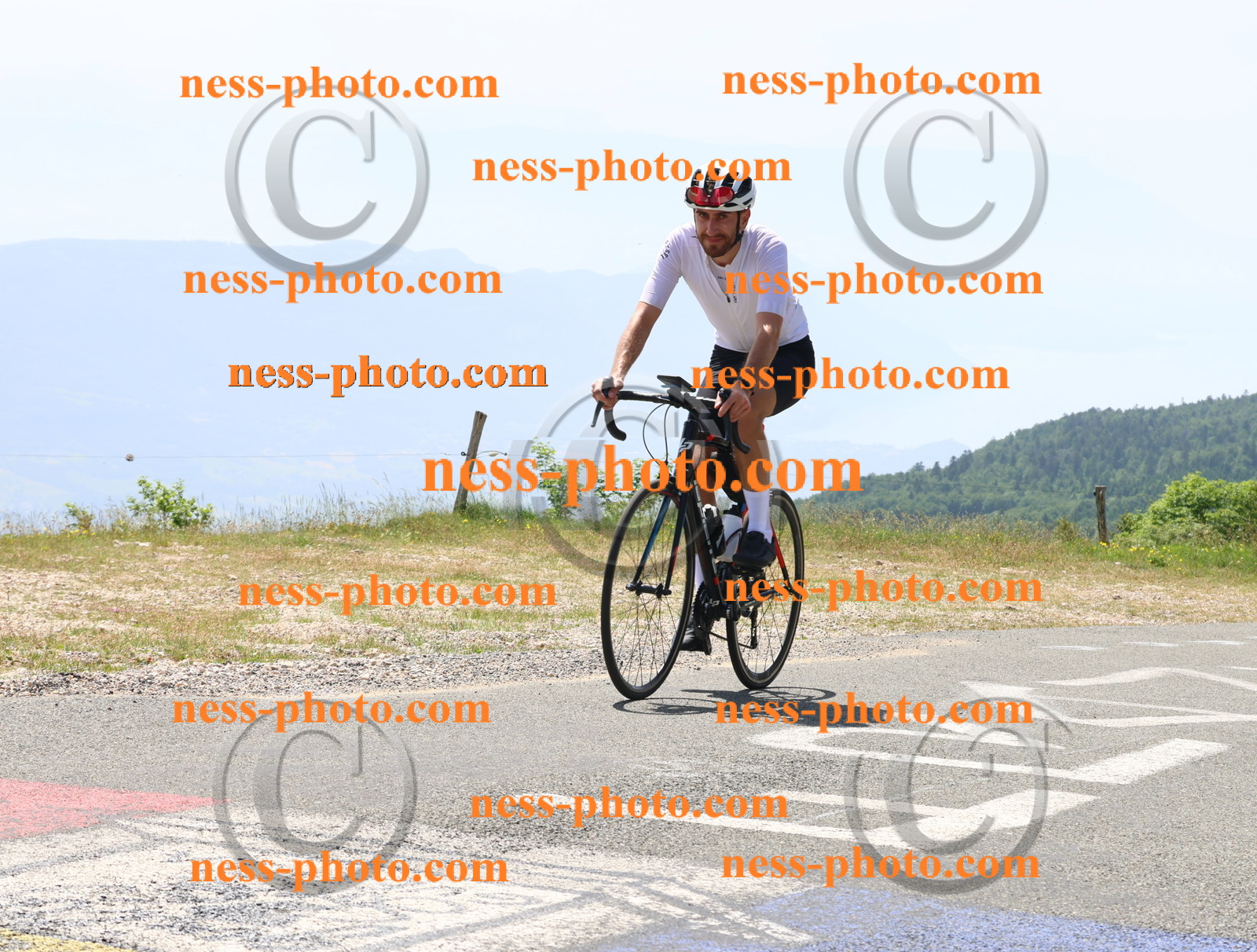 Col du grand Colombier (2240).JPG