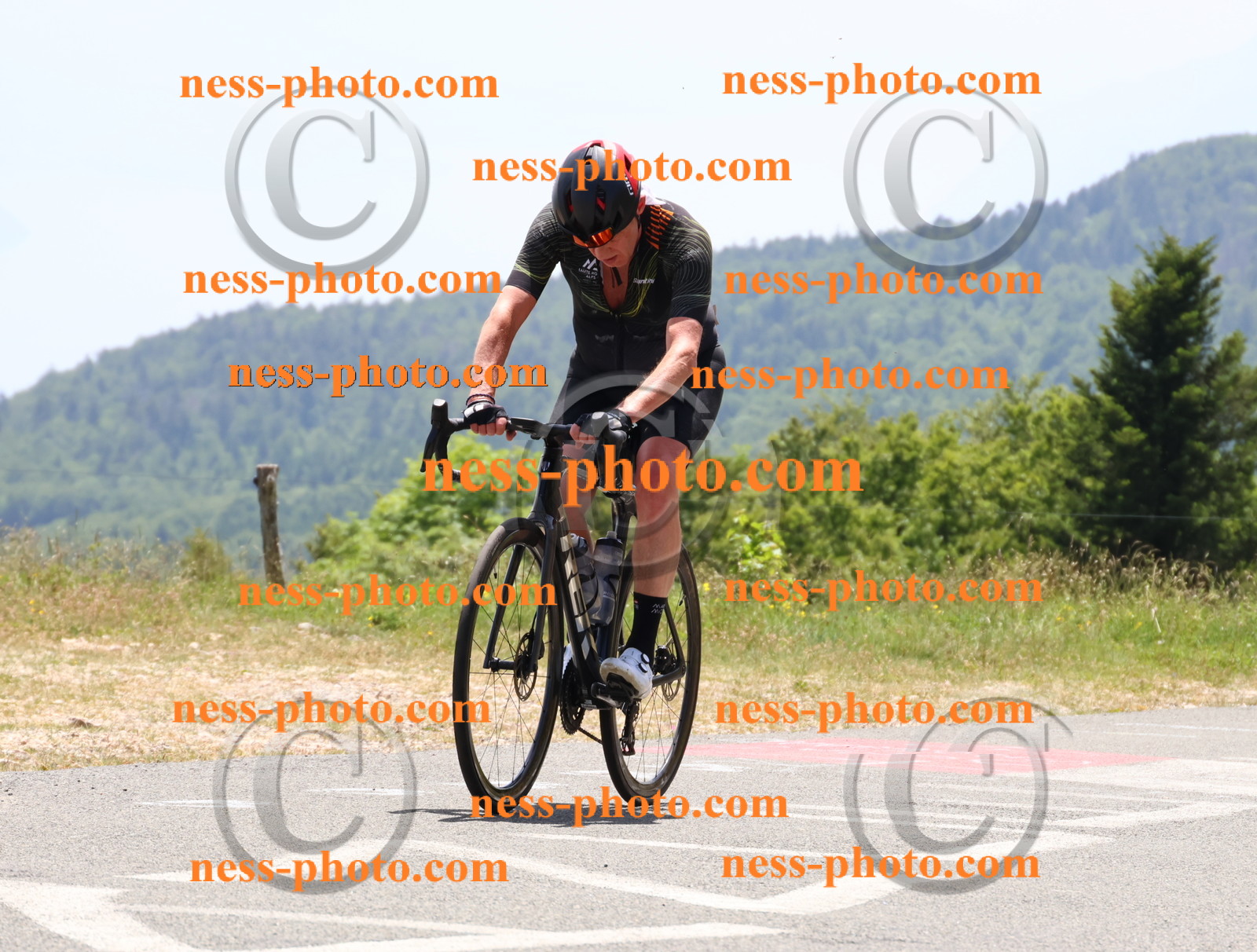 Col du grand Colombier (3000).JPG