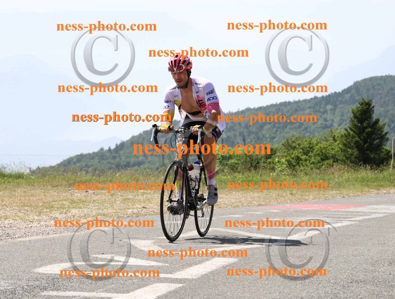 Col du grand Colombier (1360).JPG