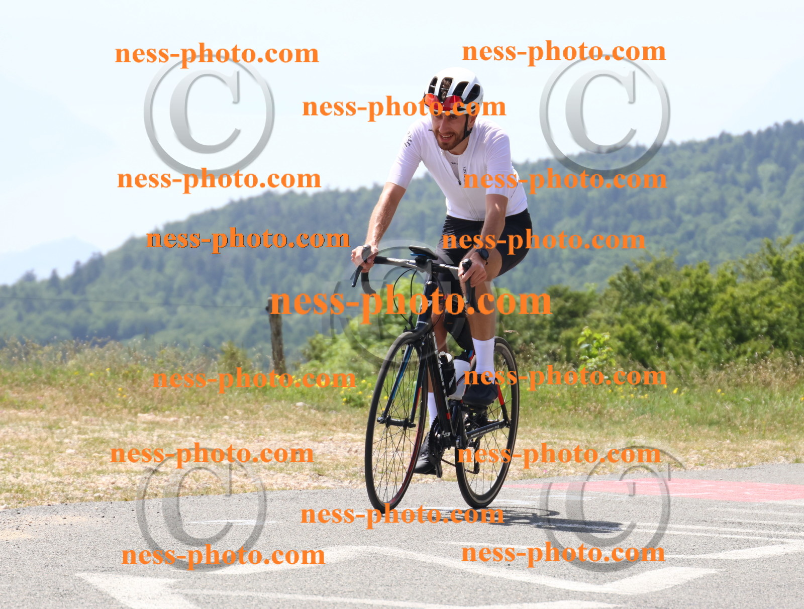 Col du grand Colombier (2238).JPG