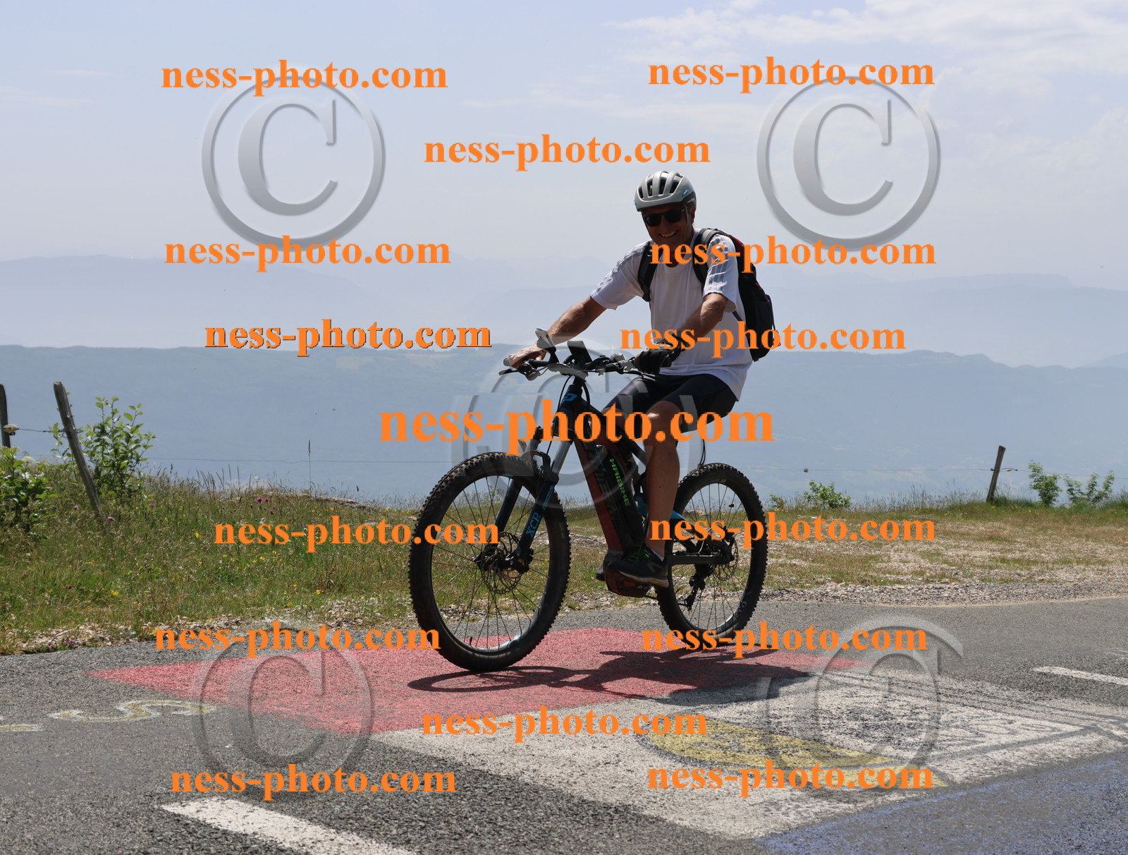 Col du grand Colombier (2211).JPG