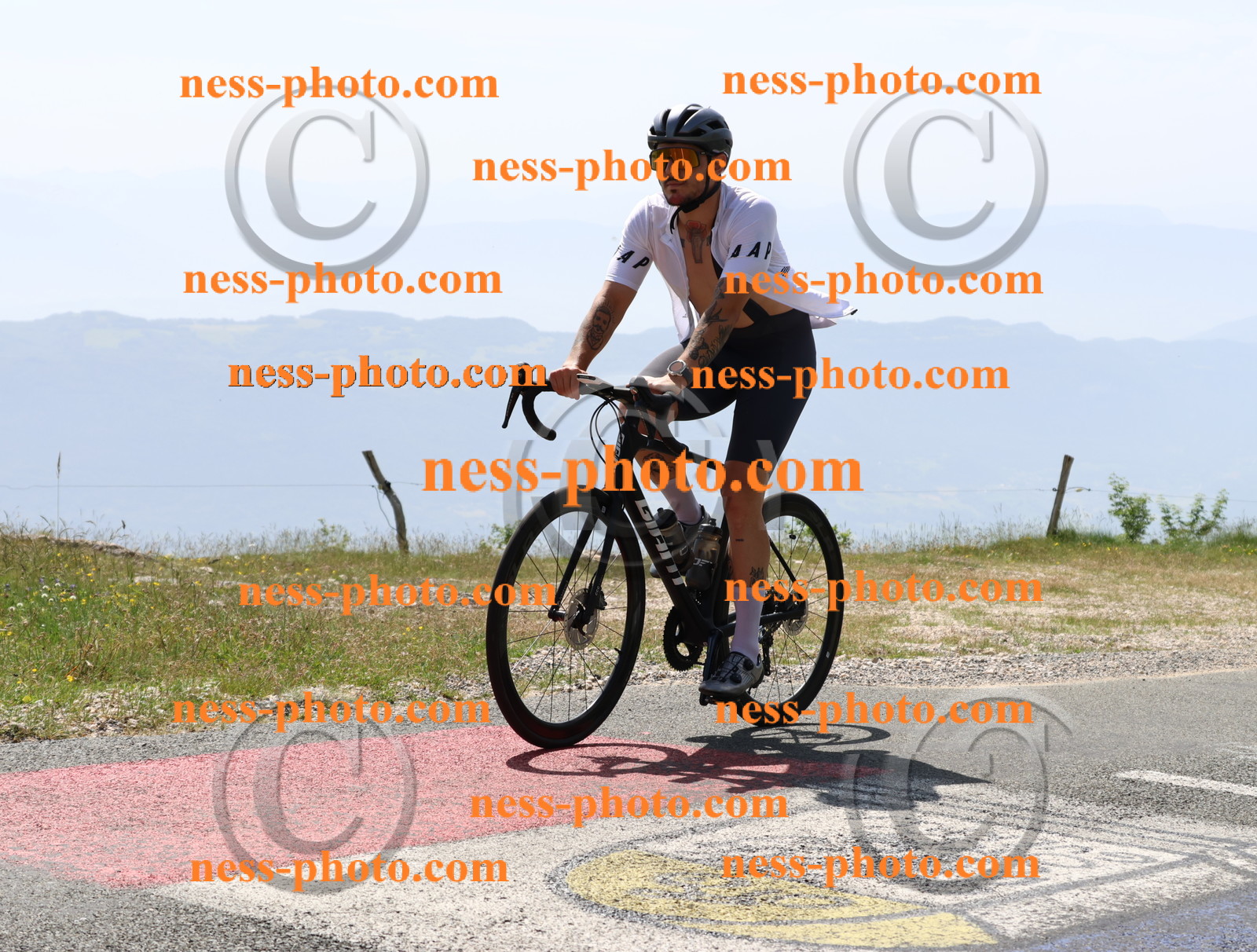 Col du grand Colombier (1643).JPG