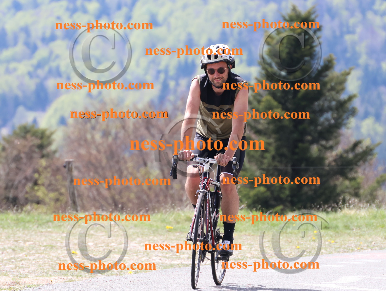 Col du Grand Colombier (37).JPG