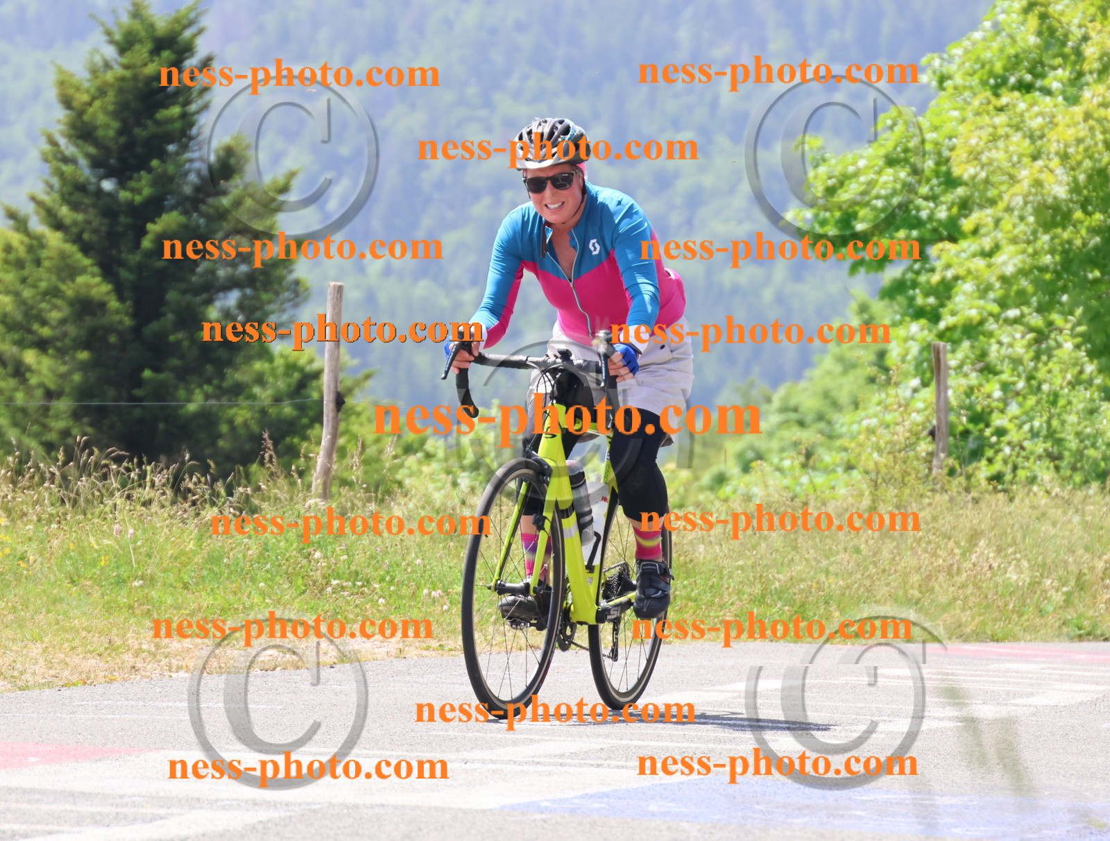 Col du grand Colombier (2270).JPG