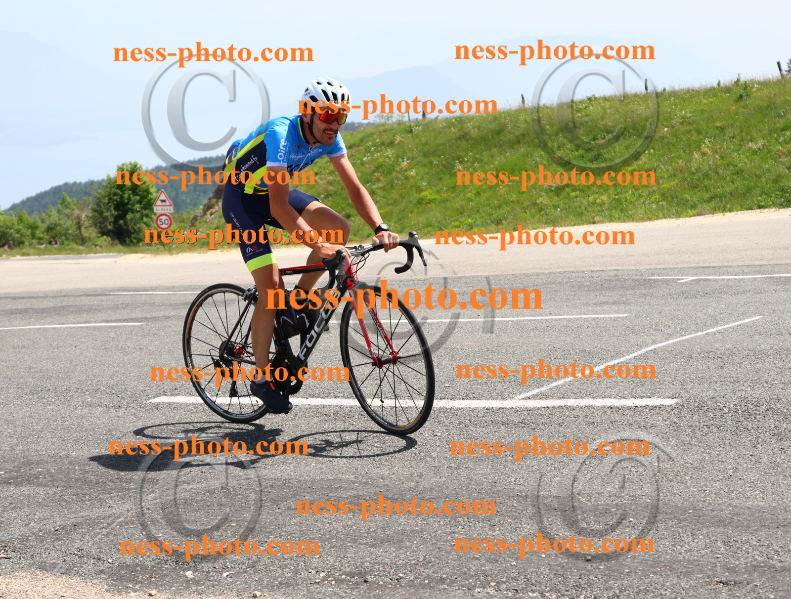 Col du grand Colombier (3249).JPG