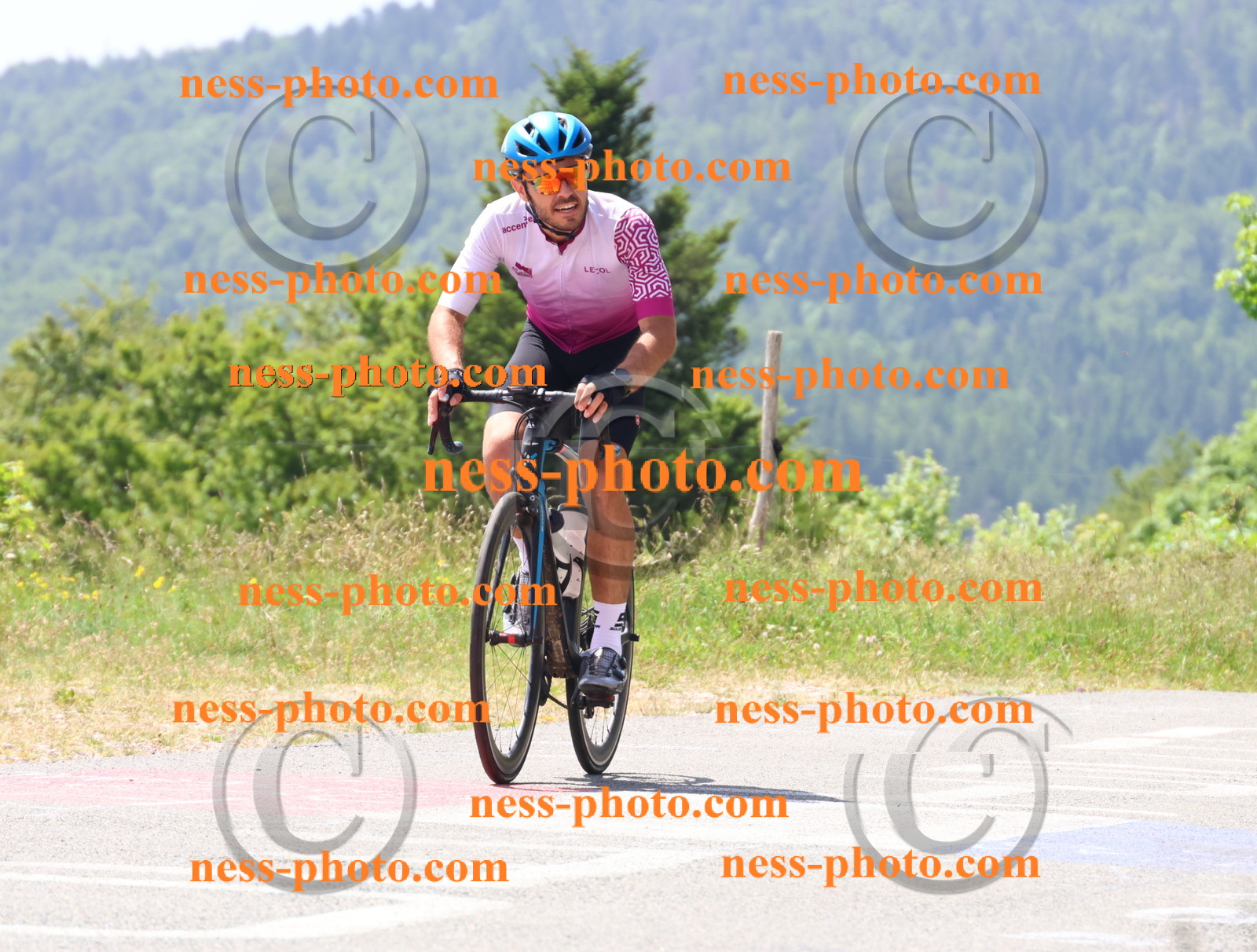 Col du grand Colombier (2222).JPG