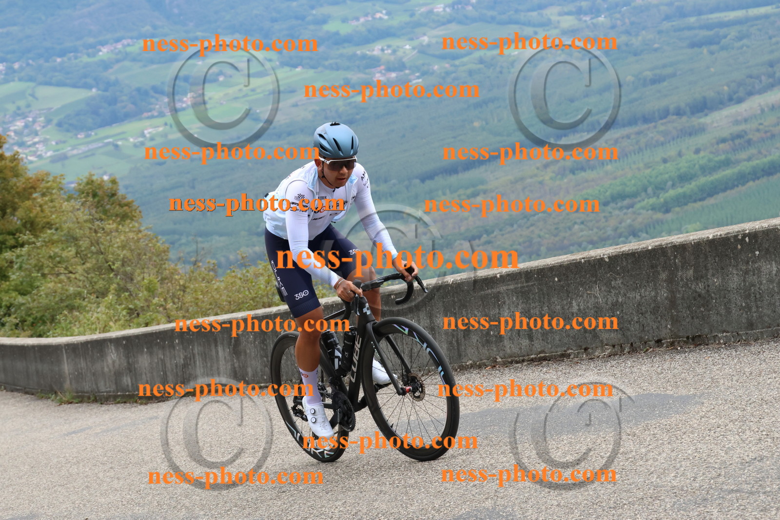 Col du Grand Colombier (2440).JPG