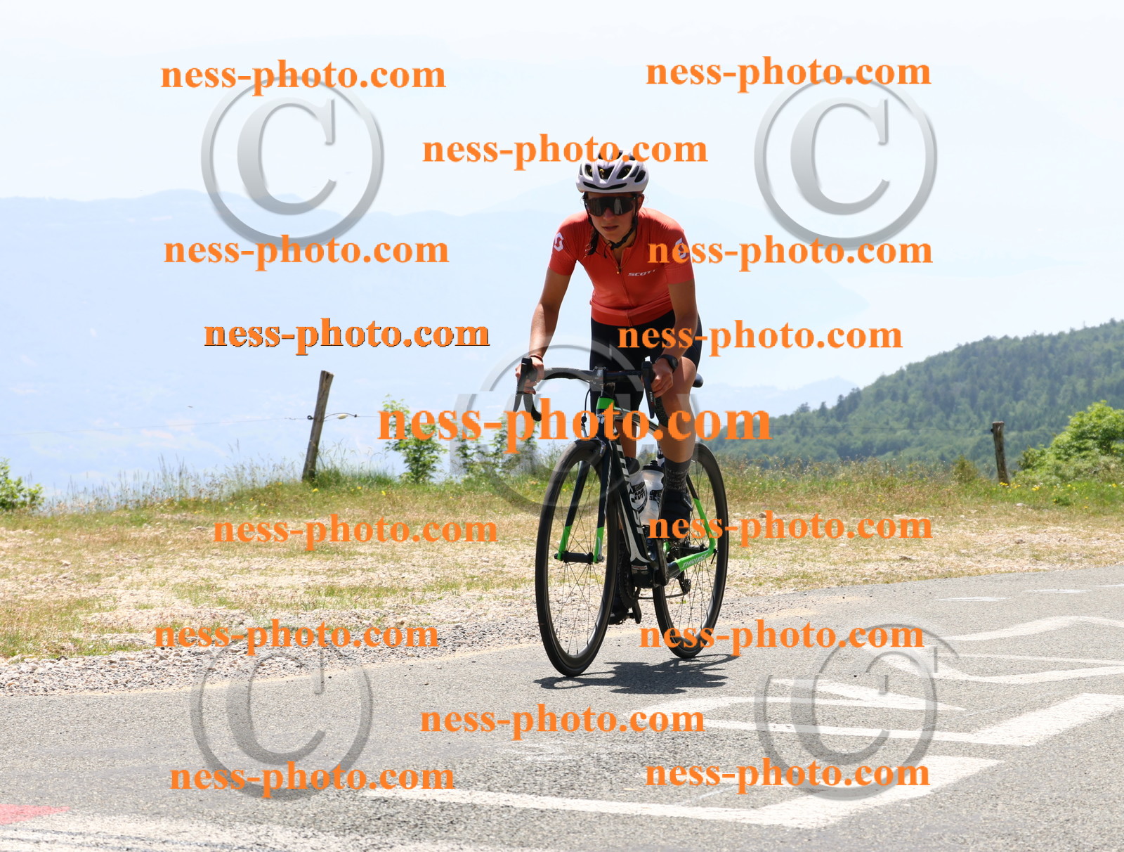 Col du grand Colombier (2720).JPG