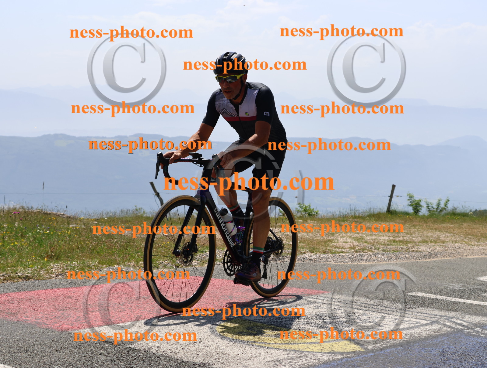 Col du grand Colombier (2320).JPG