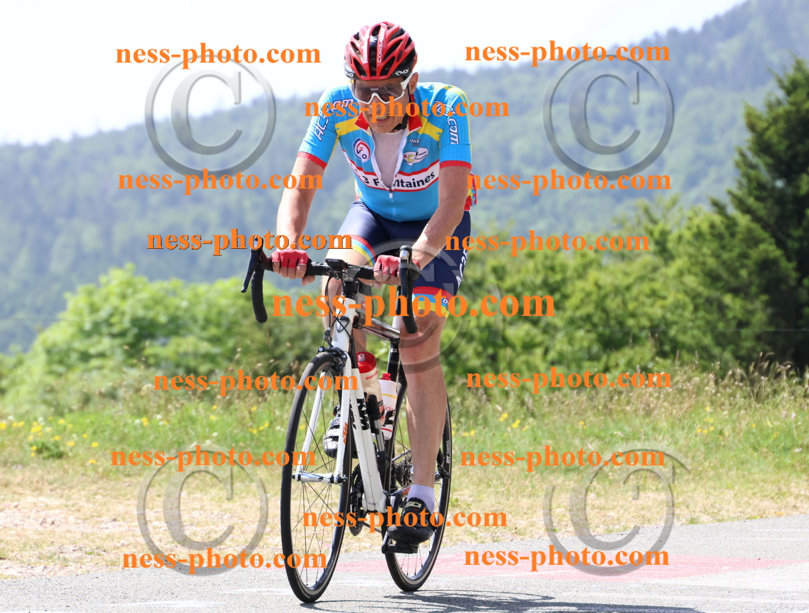 Col du grand Colombier (1609).JPG