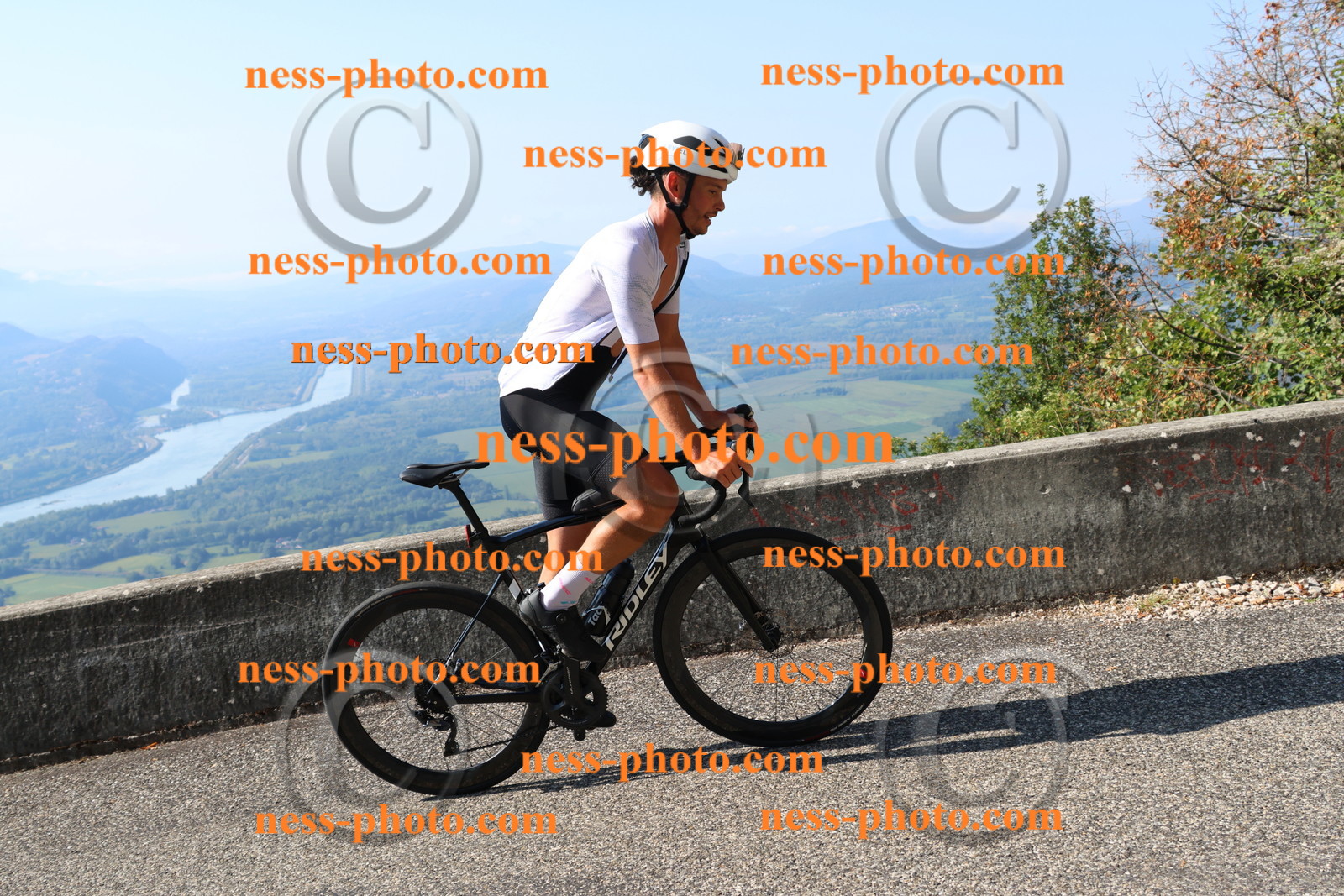 Col du Grand Colombier (127).JPG