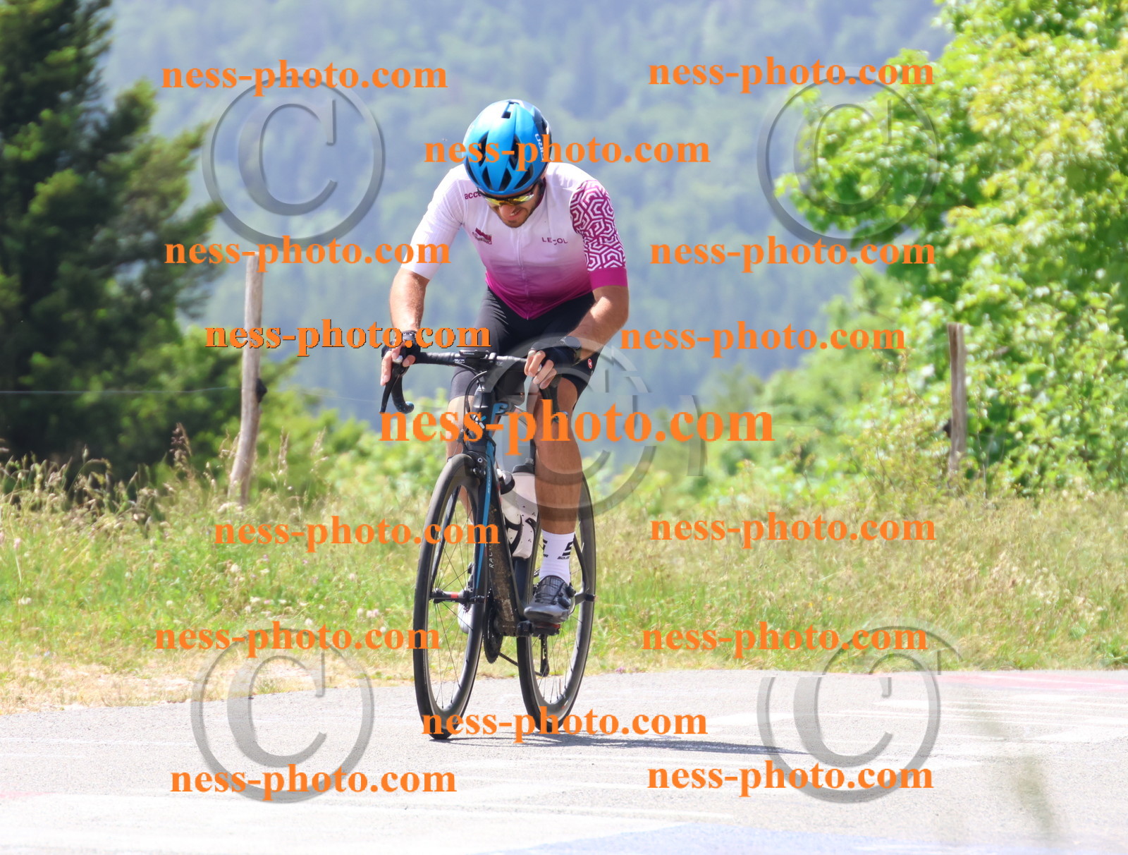 Col du grand Colombier (2221).JPG