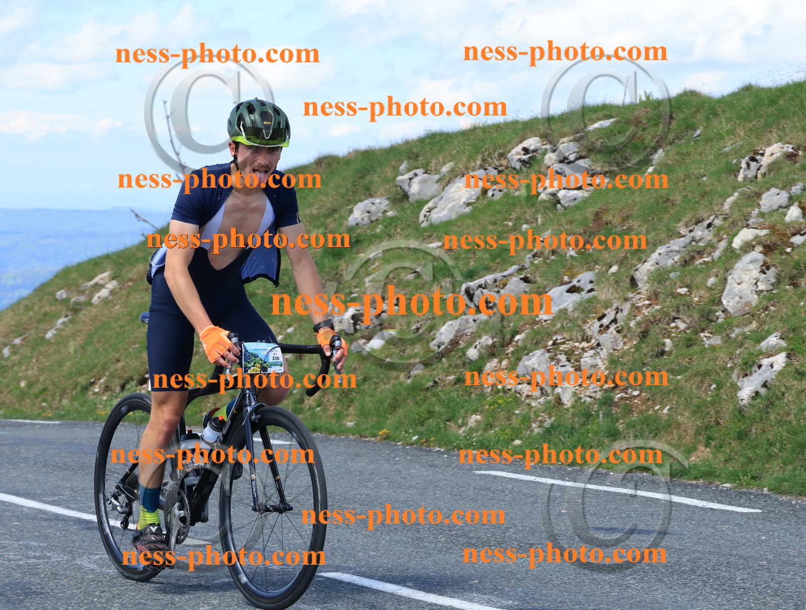 Col du Grand Colombier (2150).JPG