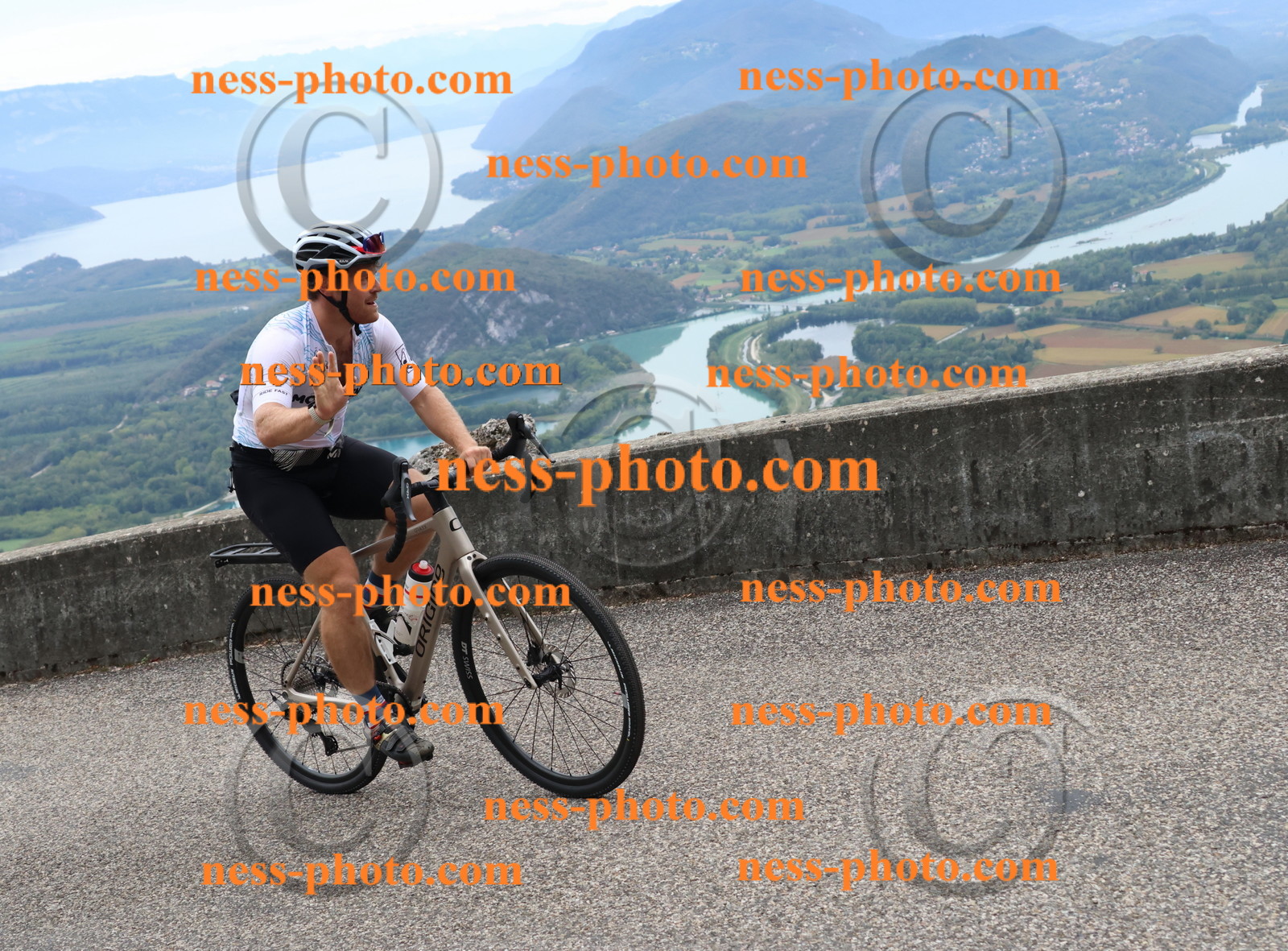 Col du Grand Colombier (1704).JPG