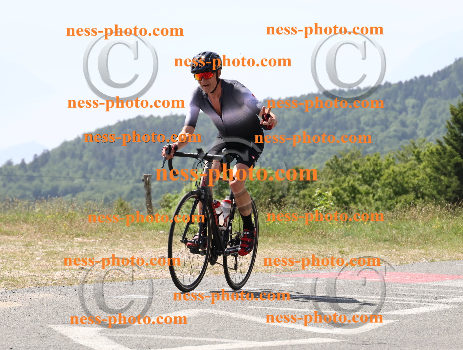 Col du grand Colombier (1430).JPG