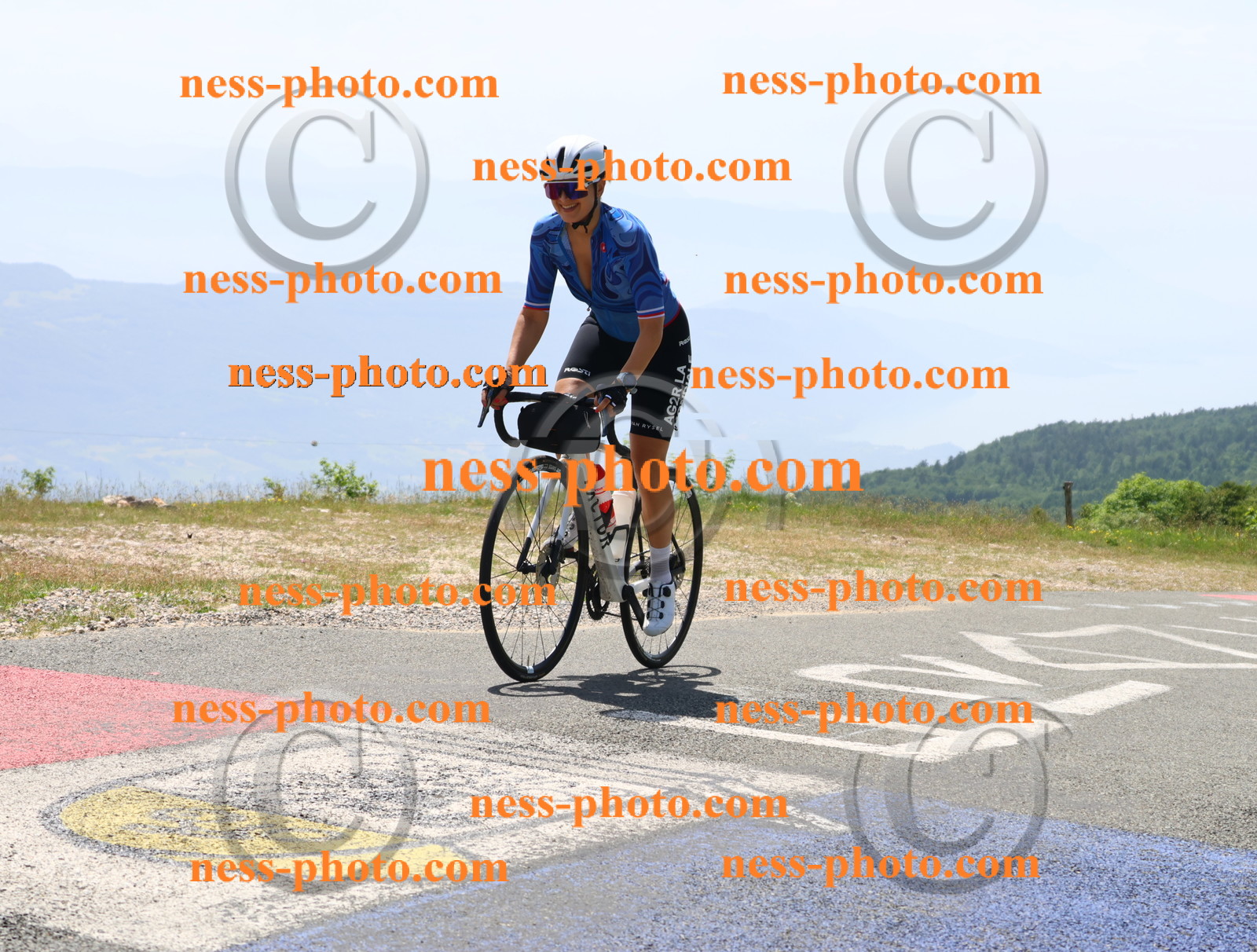 Col du grand Colombier (2355).JPG