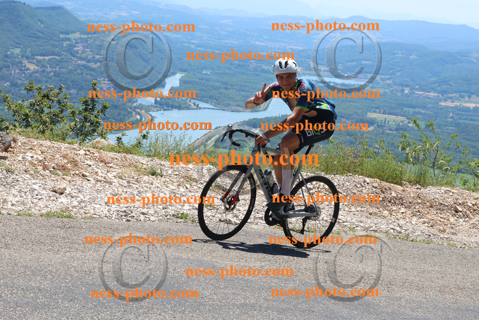 Col du Grand Colombier (232).JPG