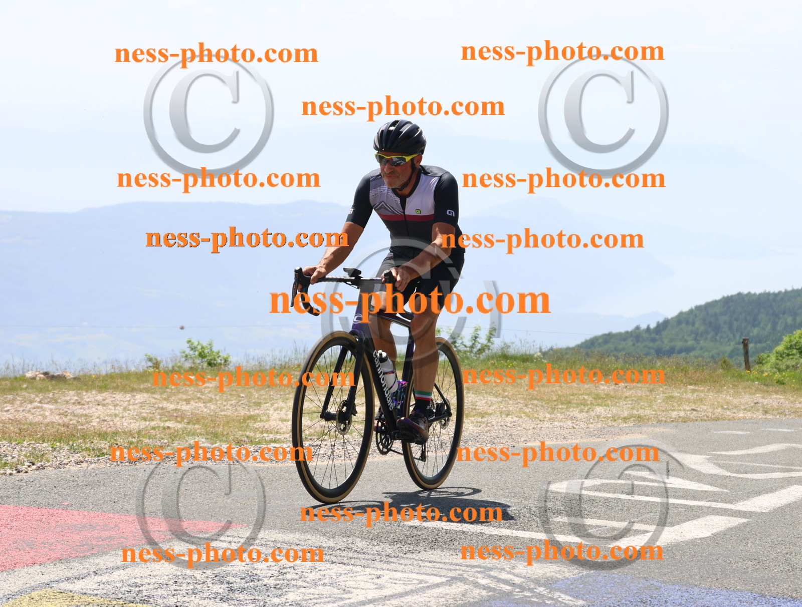 Col du grand Colombier (2319).JPG