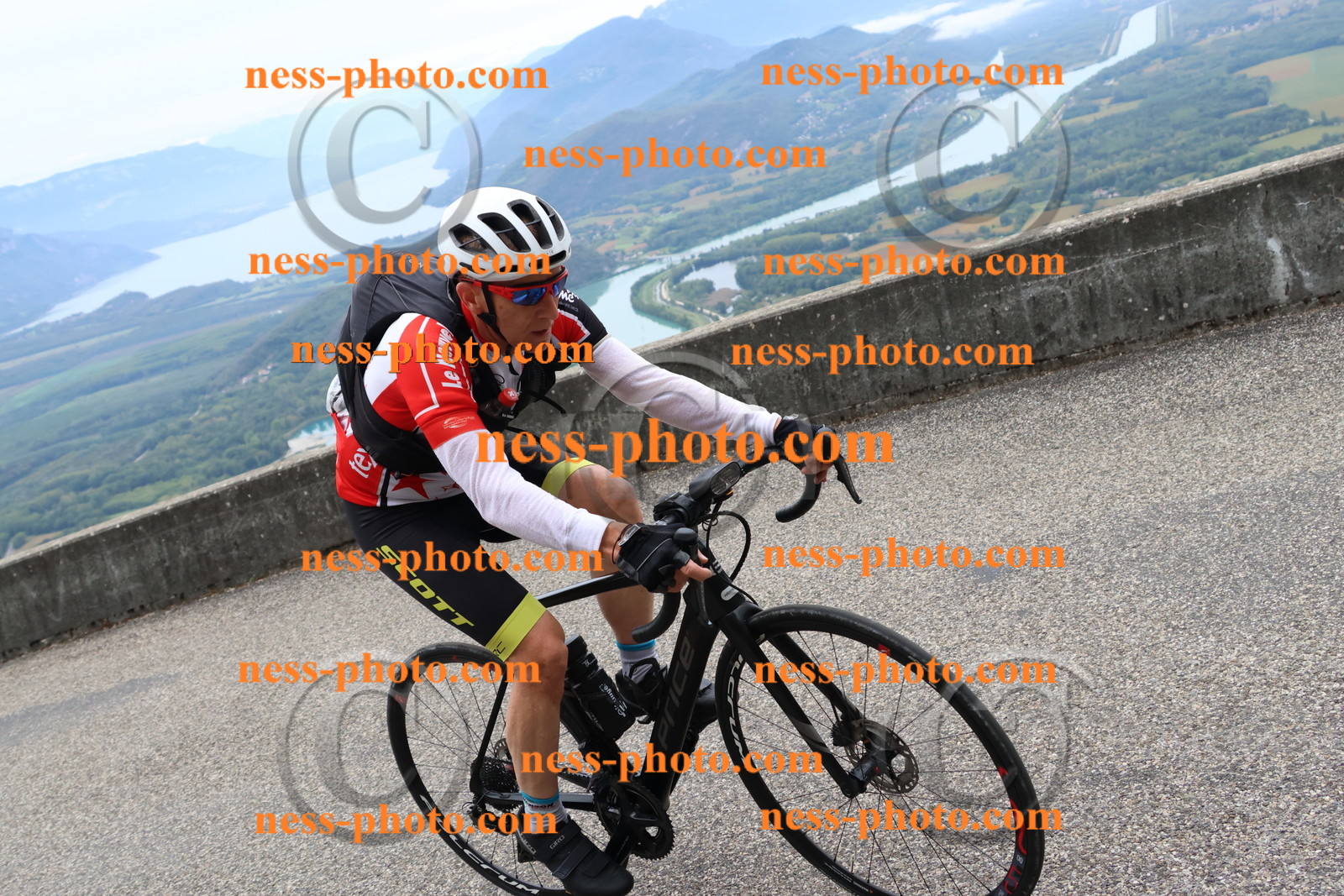 Col du Grand Colombier (1278).JPG