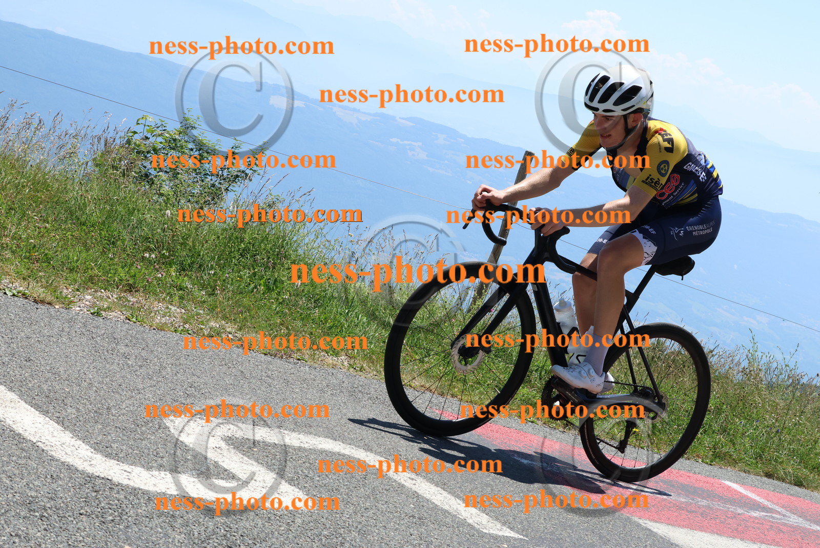 Col du Grand Colombier (153).JPG