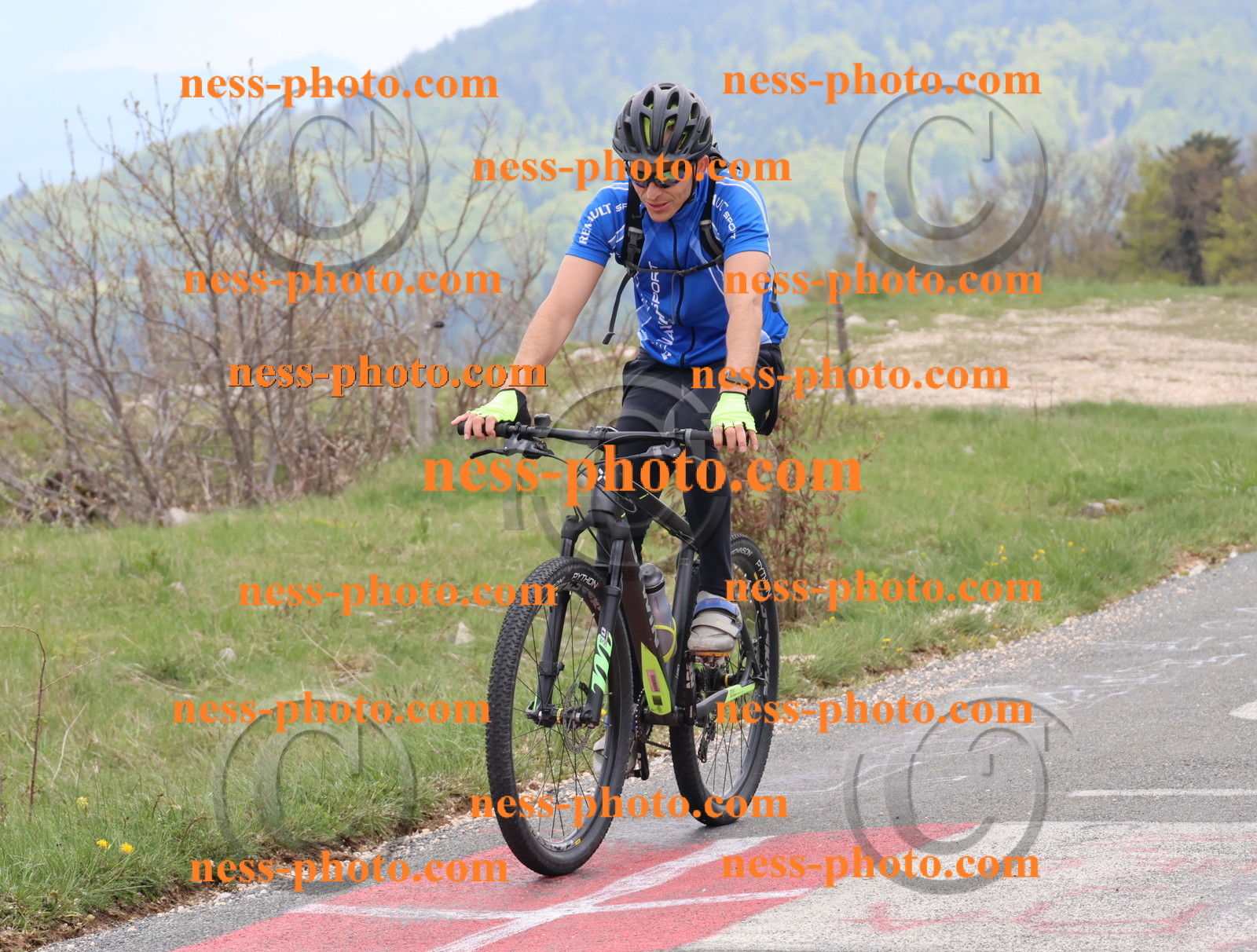 Col du Grand Colombier (299).JPG