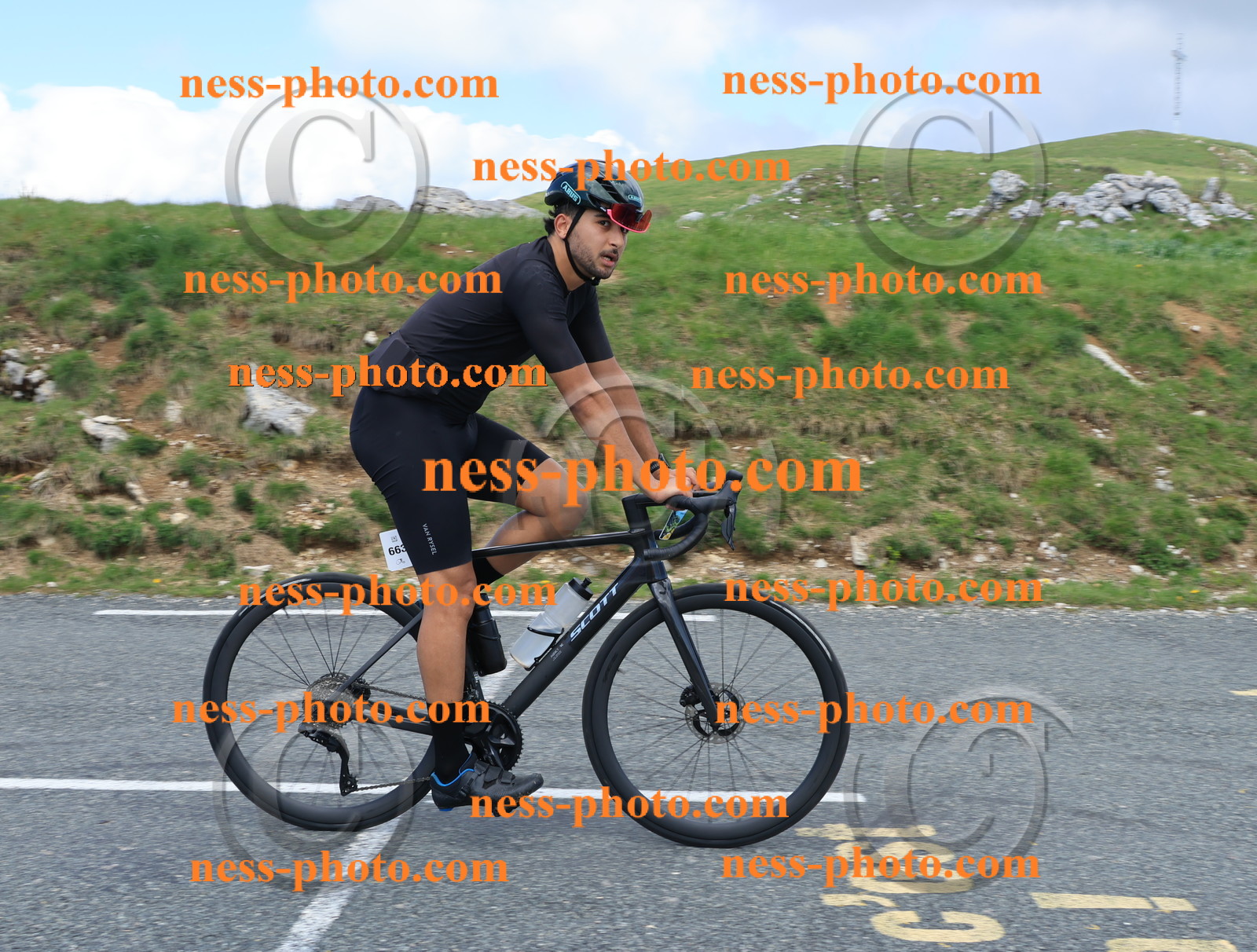 Col du Grand Colombier (2723).JPG