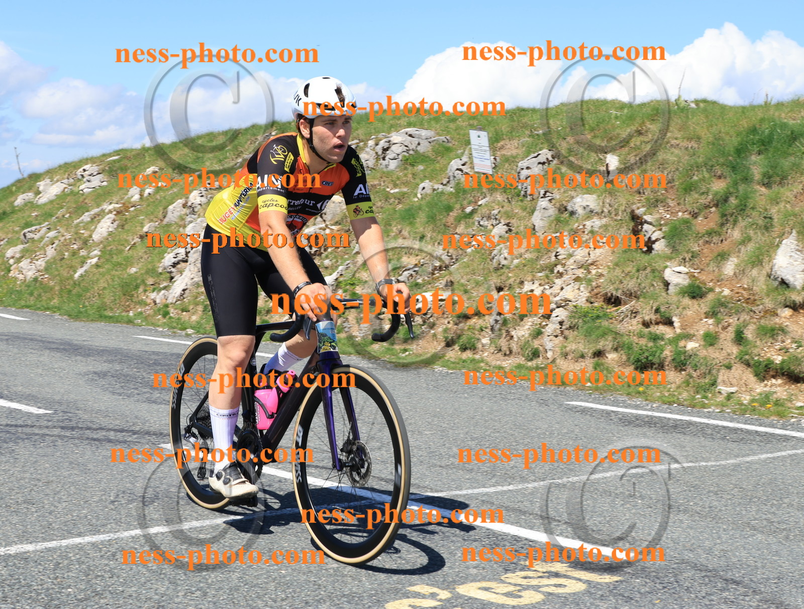 Col du Grand Colombier (1719).JPG