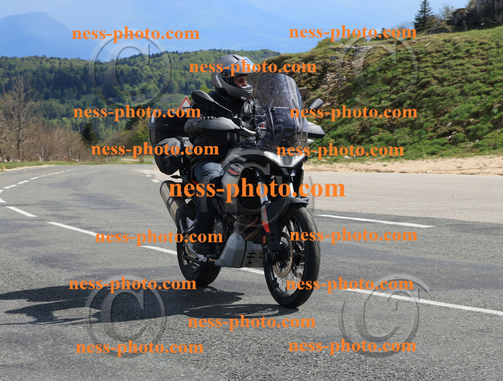 Col du Grand Colombier (215).JPG