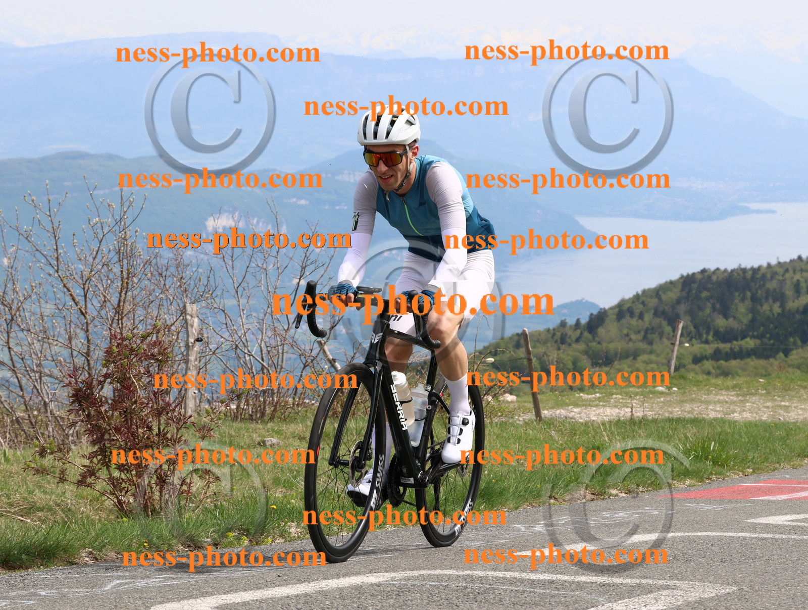 Col du Grand Colombier (1100).JPG