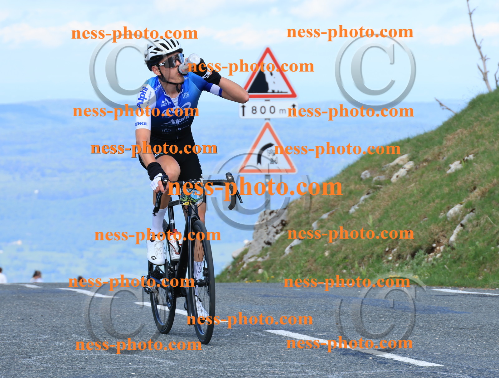 Col du Grand Colombier (104).JPG