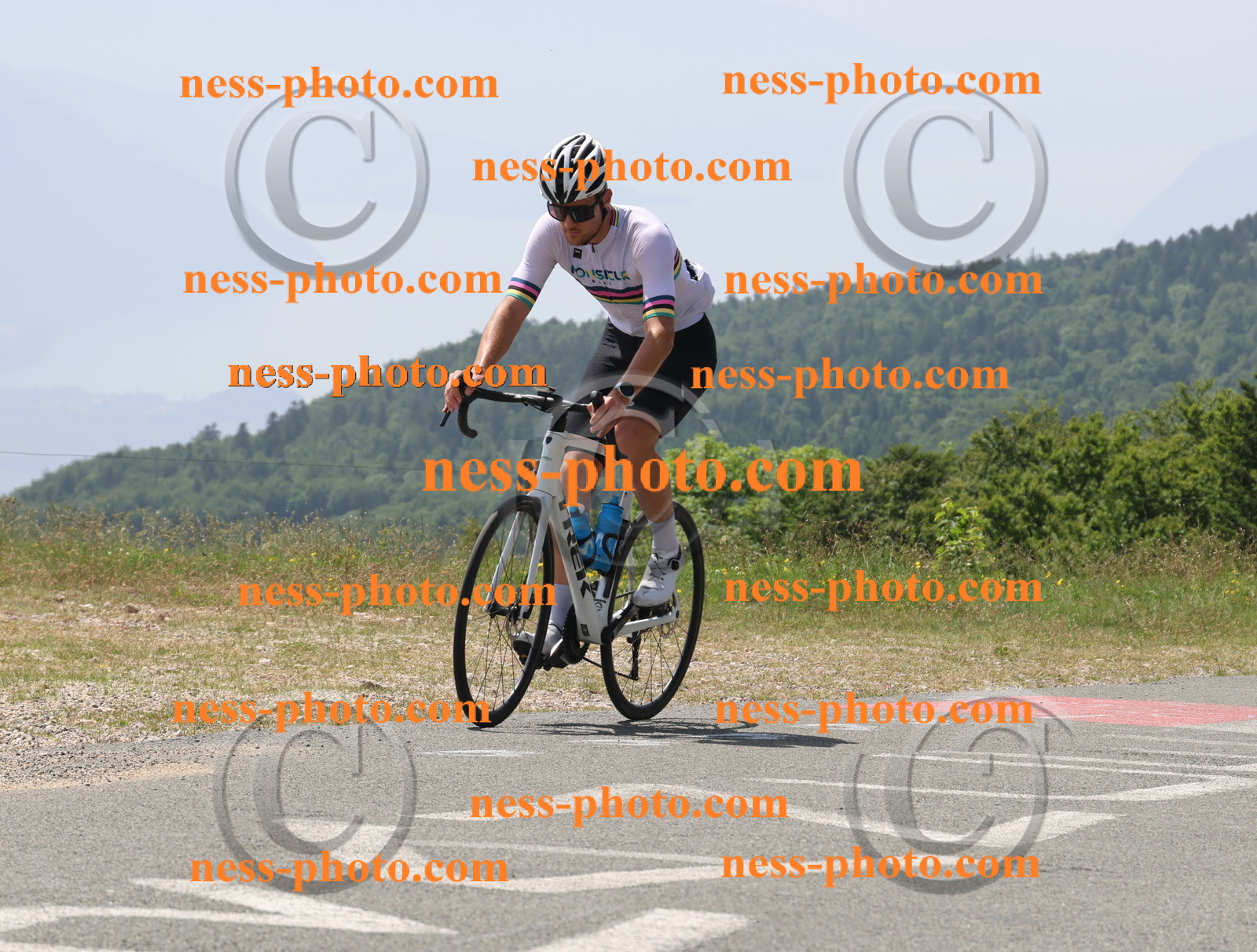 Col du grand Colombier (2149).JPG