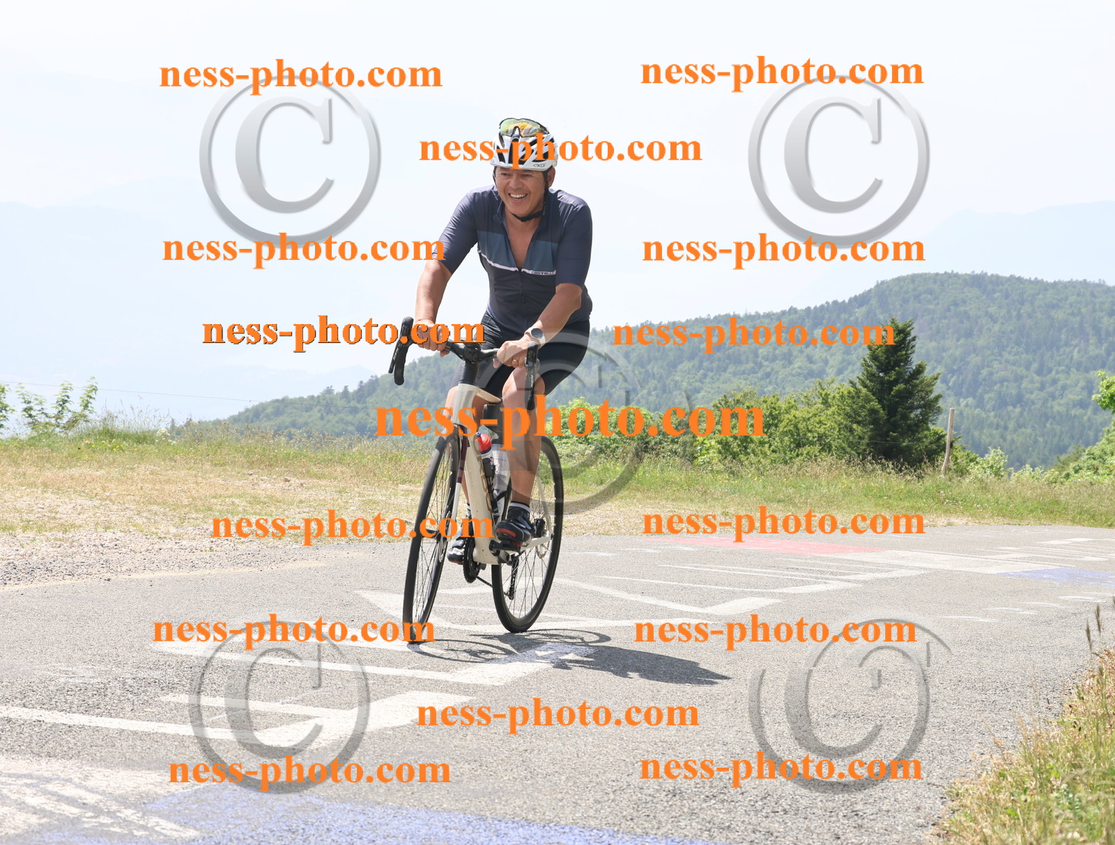 Col du grand Colombier (2114).JPG