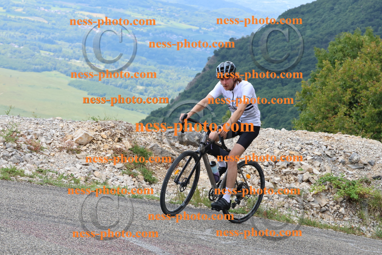 Col du Grand Colombier (296).JPG