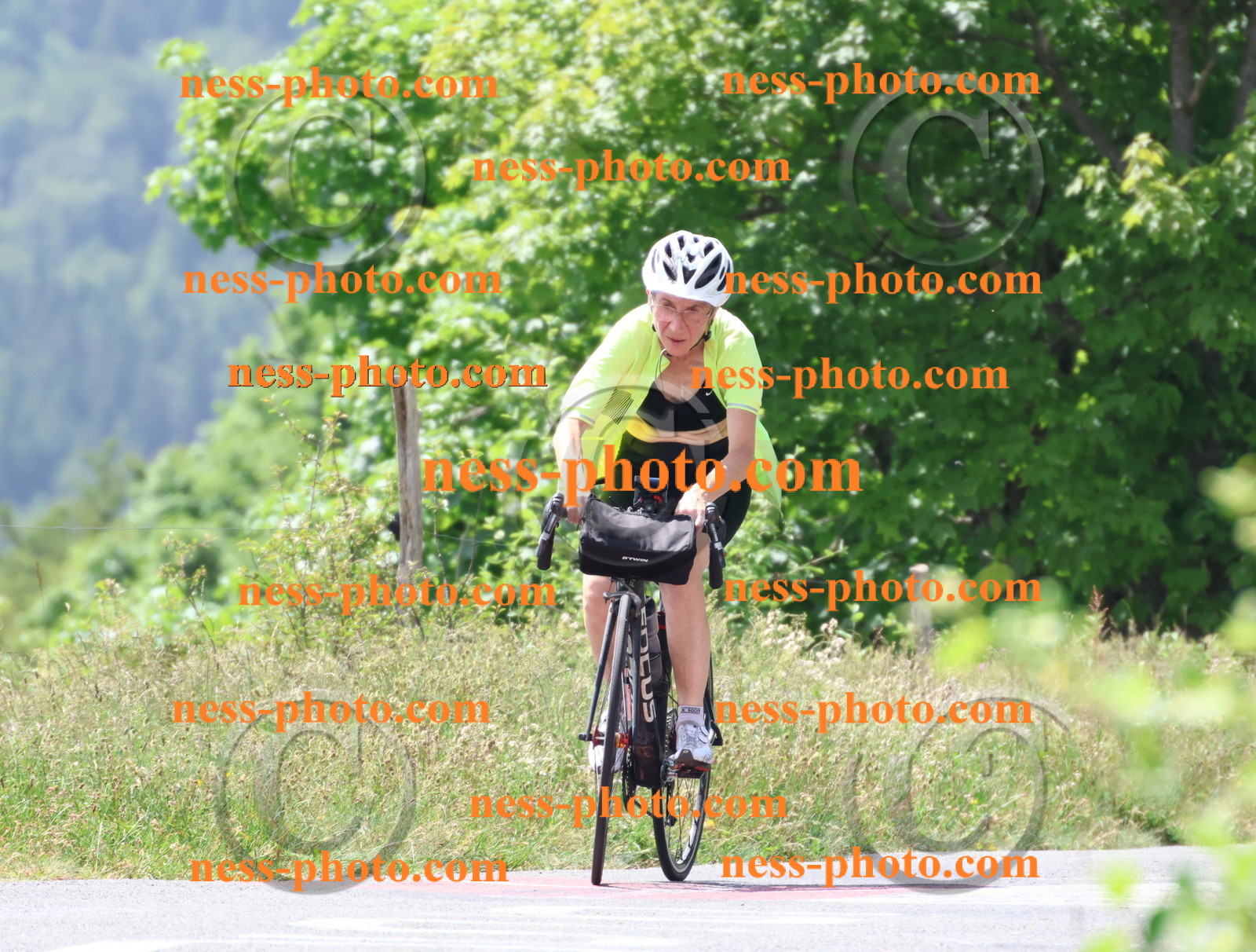 Col du grand Colombier (2083).JPG