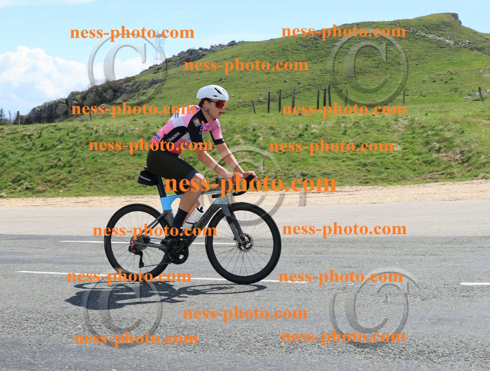 Col du Grand Colombier (3198).JPG