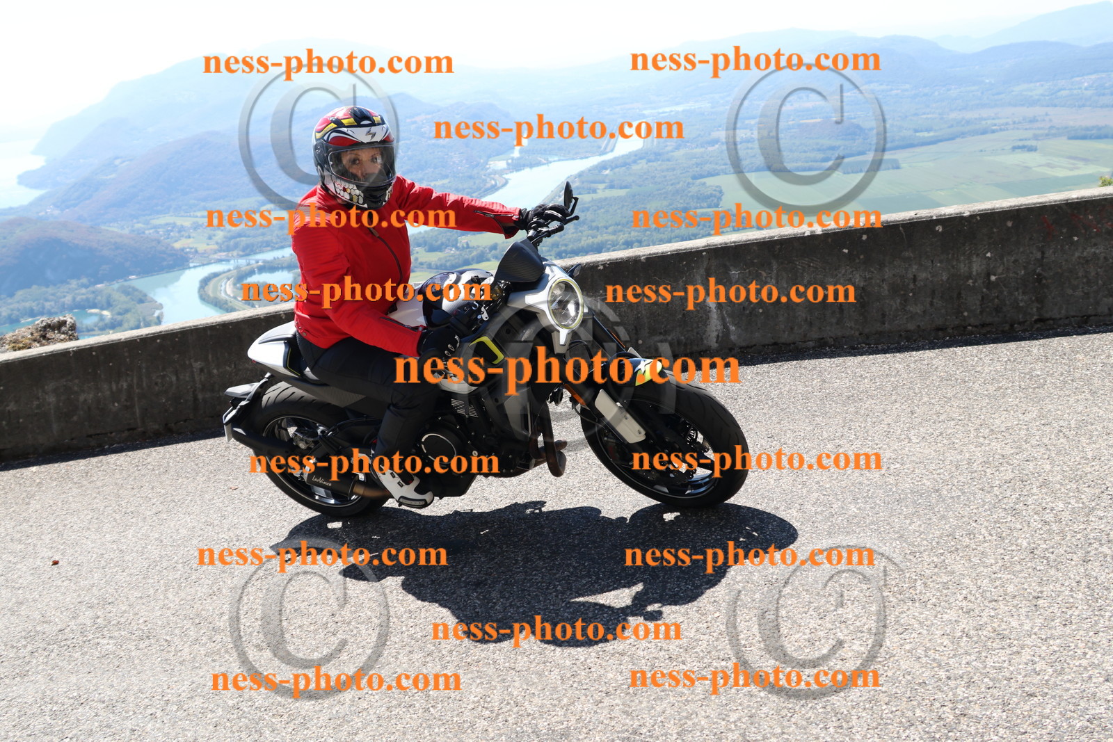 Col du Grand Colombier (182).JPG