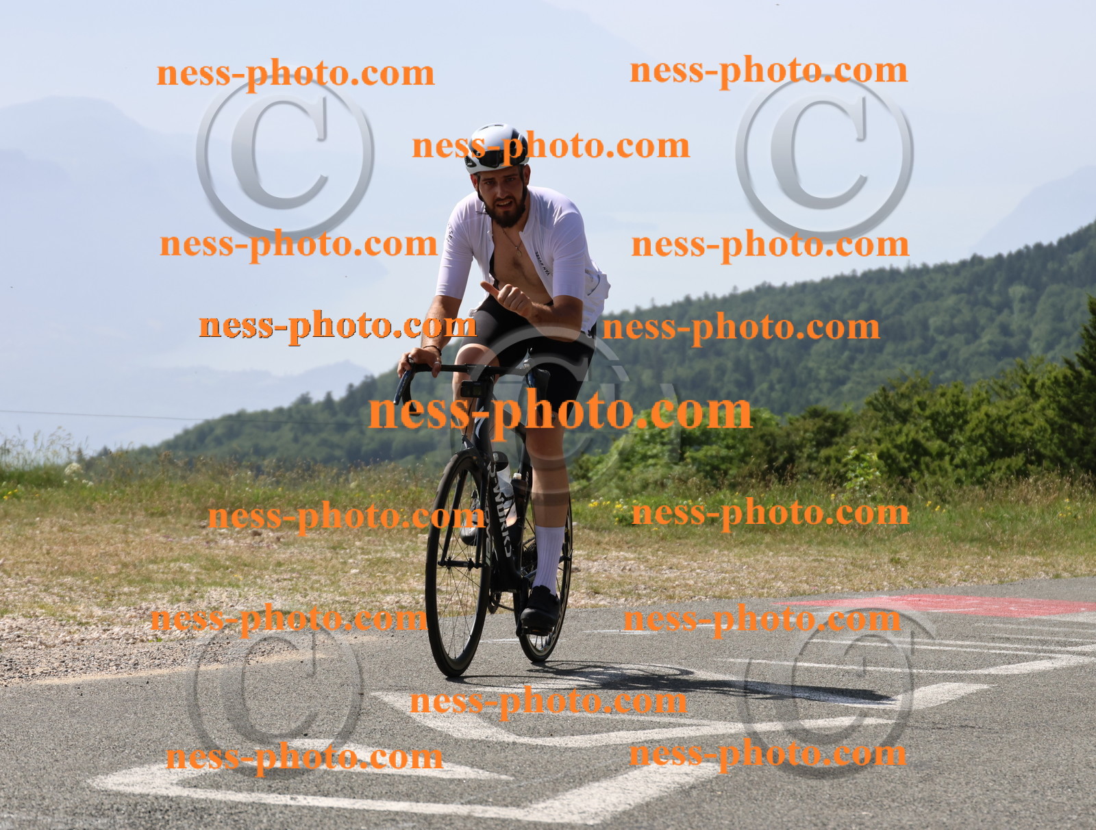Col du grand Colombier (1078).JPG