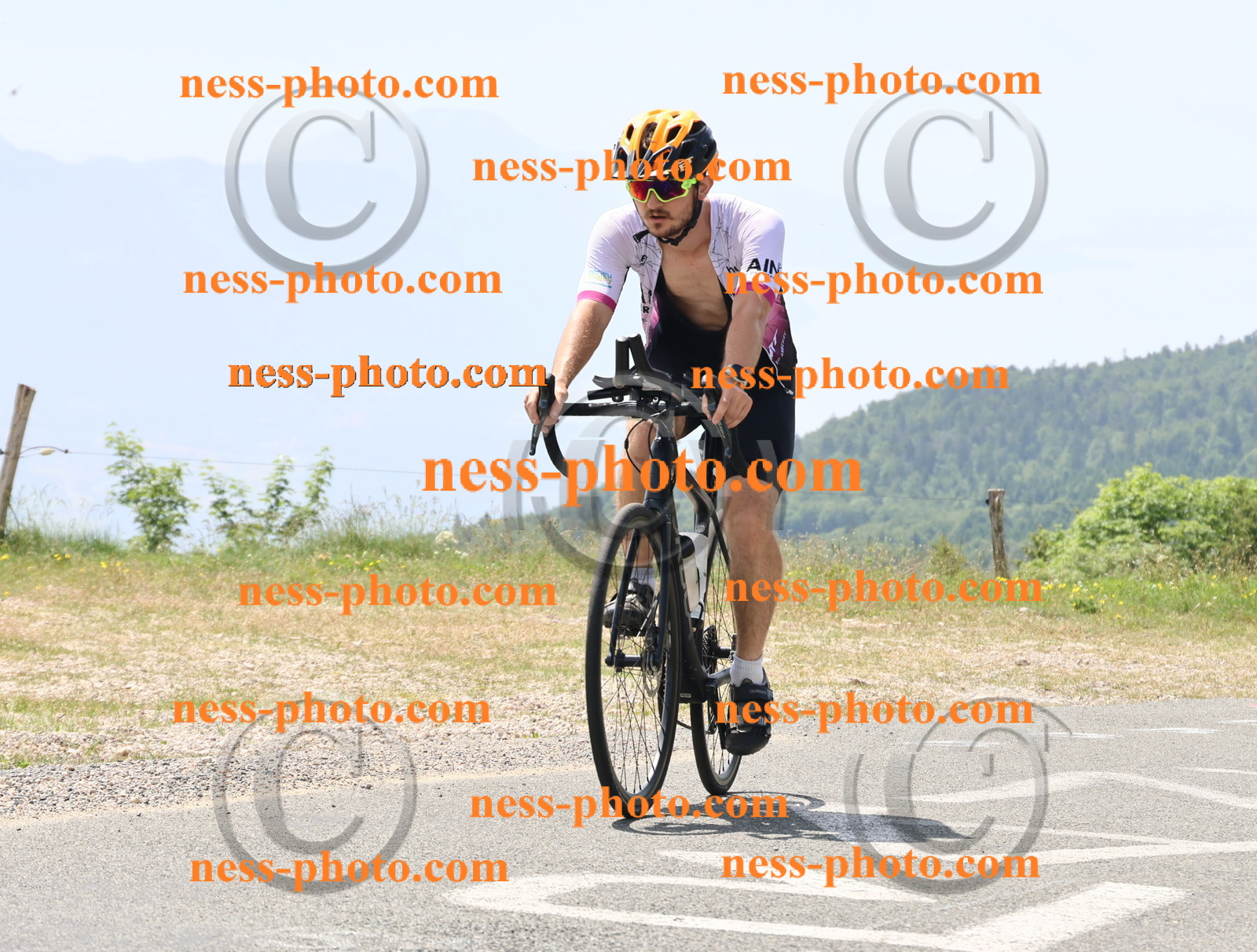 Col du grand Colombier (2052).JPG